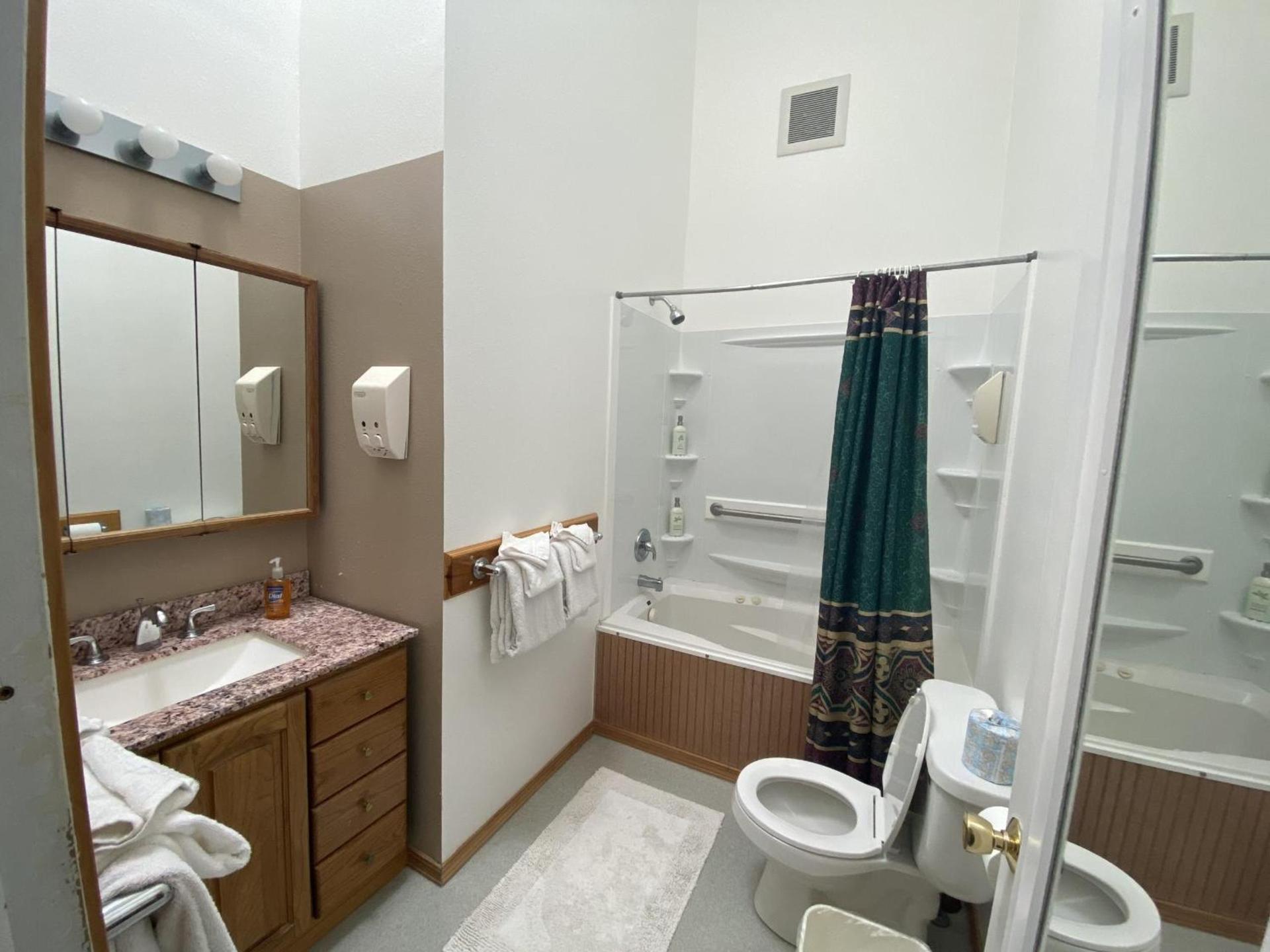Sgt Prestons Lodge photo 3