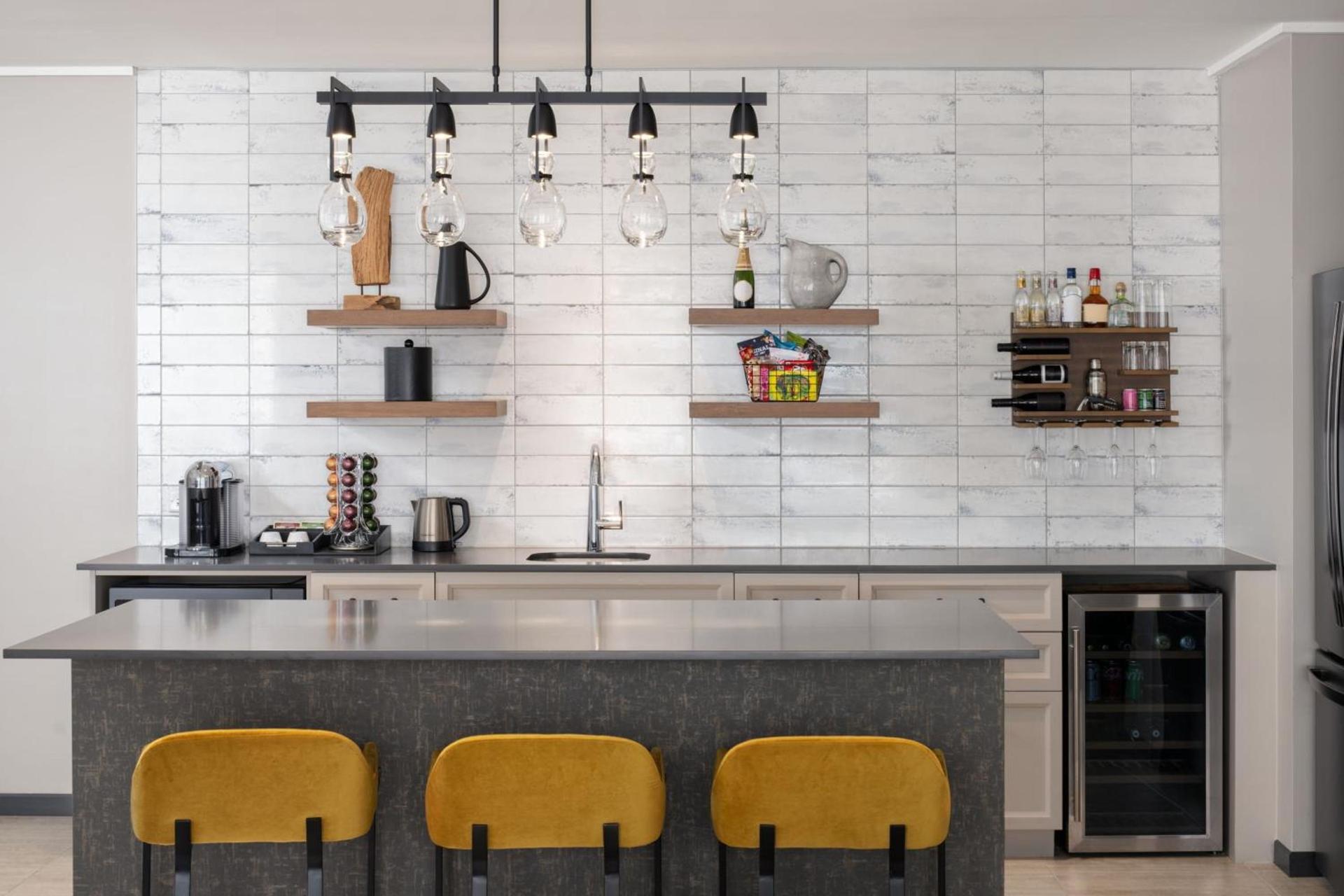 Epicurean Atlanta, Autograph Collection photo 53