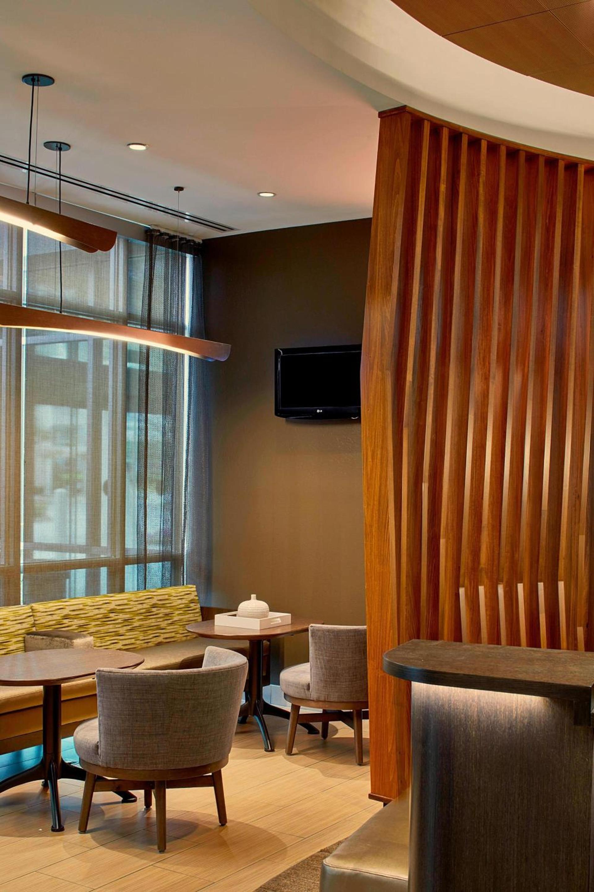 SpringHill Suites by Marriott Atlanta Airport Gateway photo 7
