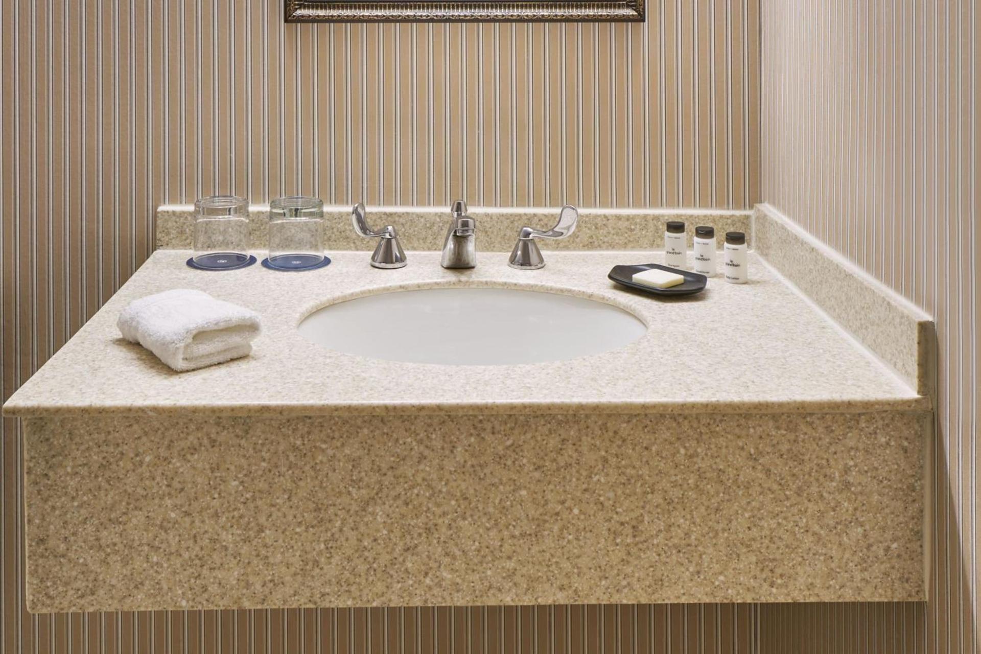 Sheraton Inner Harbor Hotel photo 12