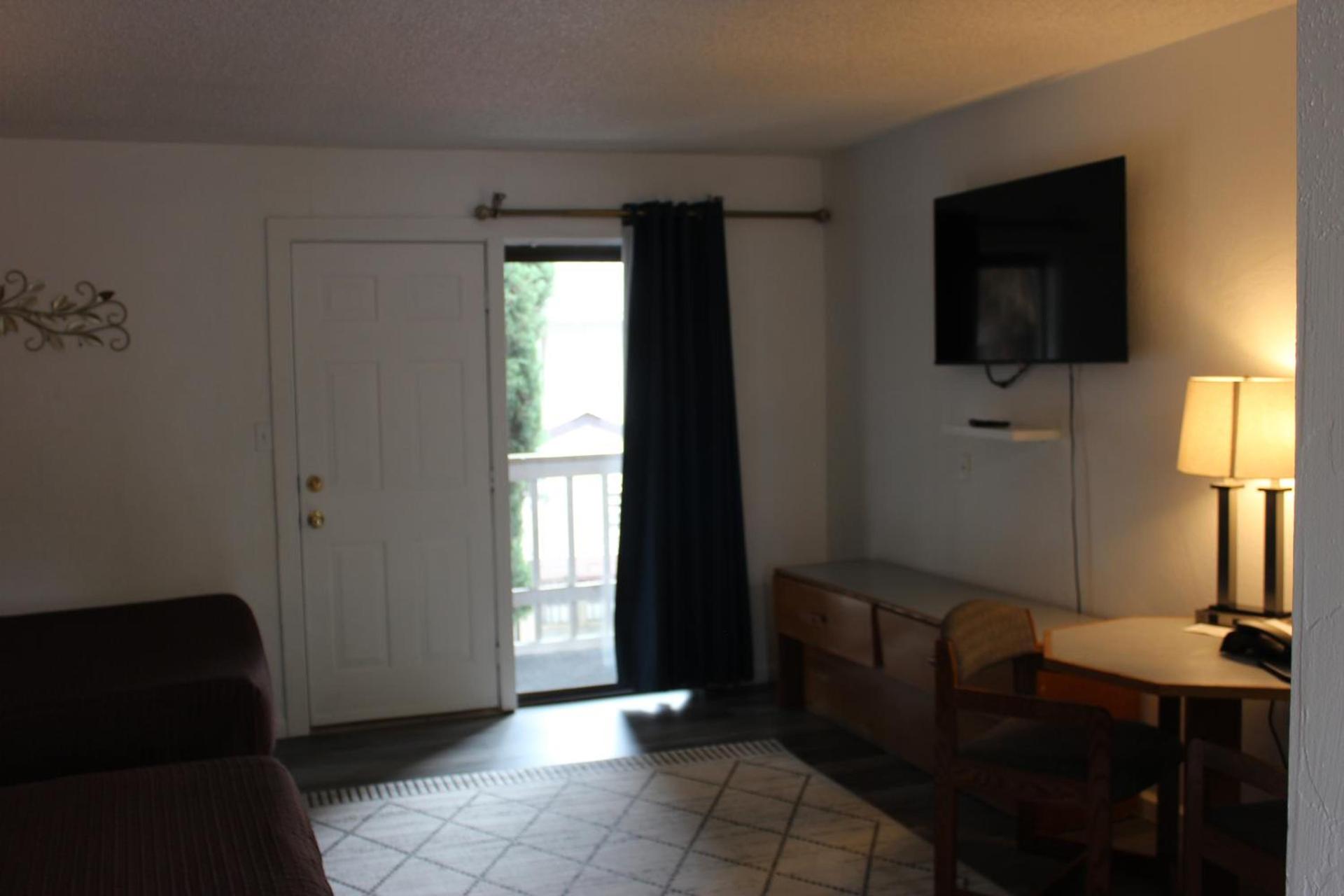 Cedarwood Inn of Ashland photo 21