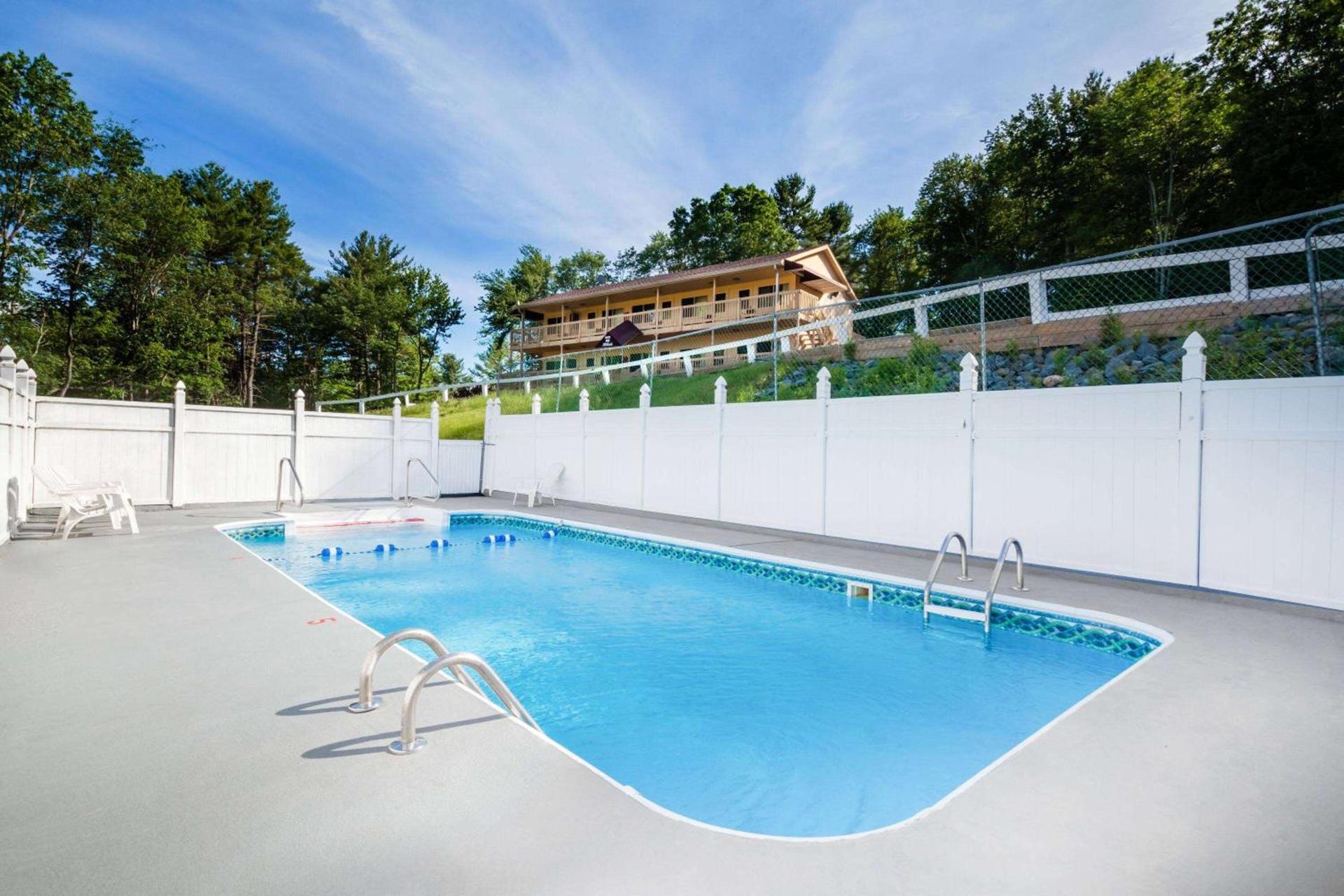 Days Inn by Wyndham Wurtsboro photo 8