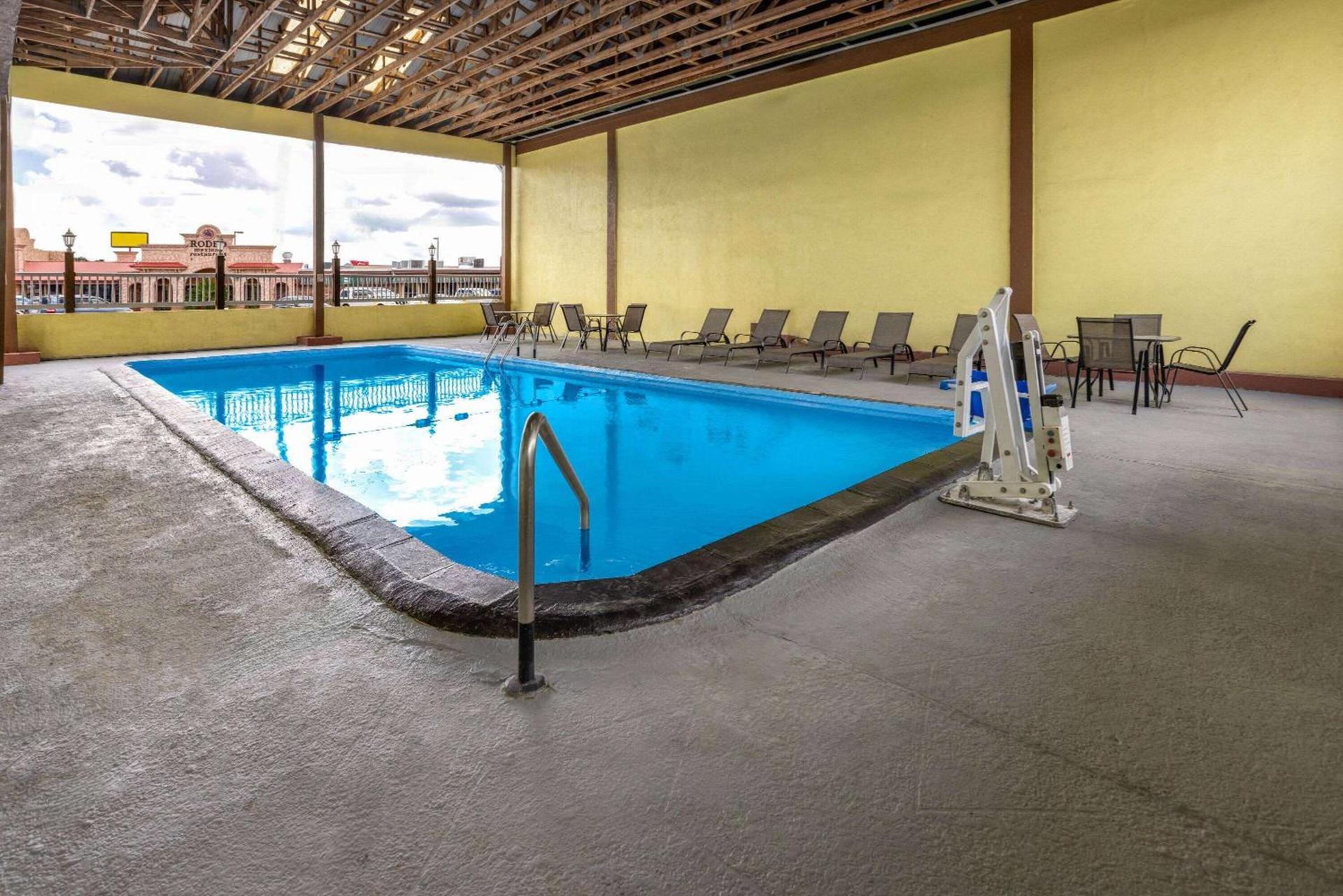 Quality Inn Waycross photo 7