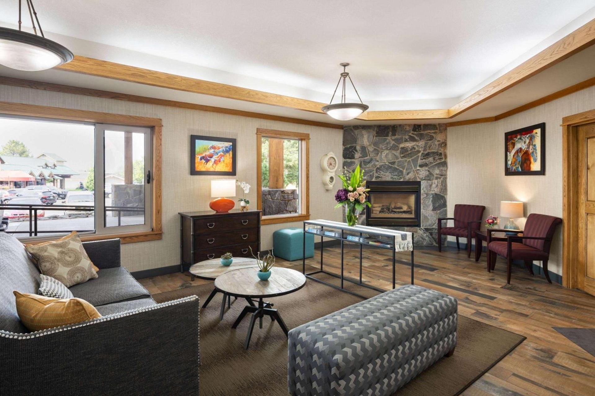 Days Inn & Suites by Wyndham Bozeman photo 5