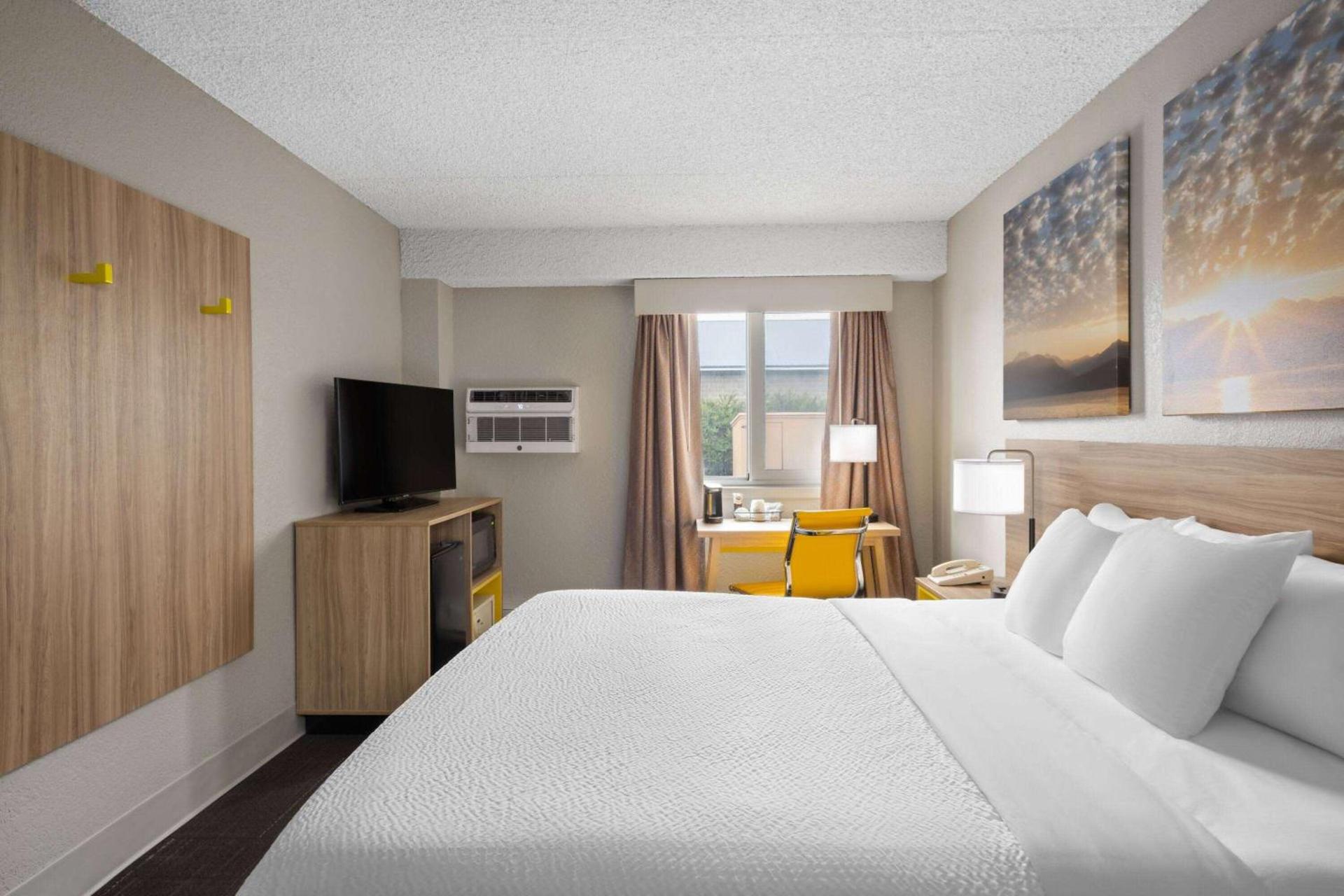 Days Inn & Suites by Wyndham Bozeman photo 31