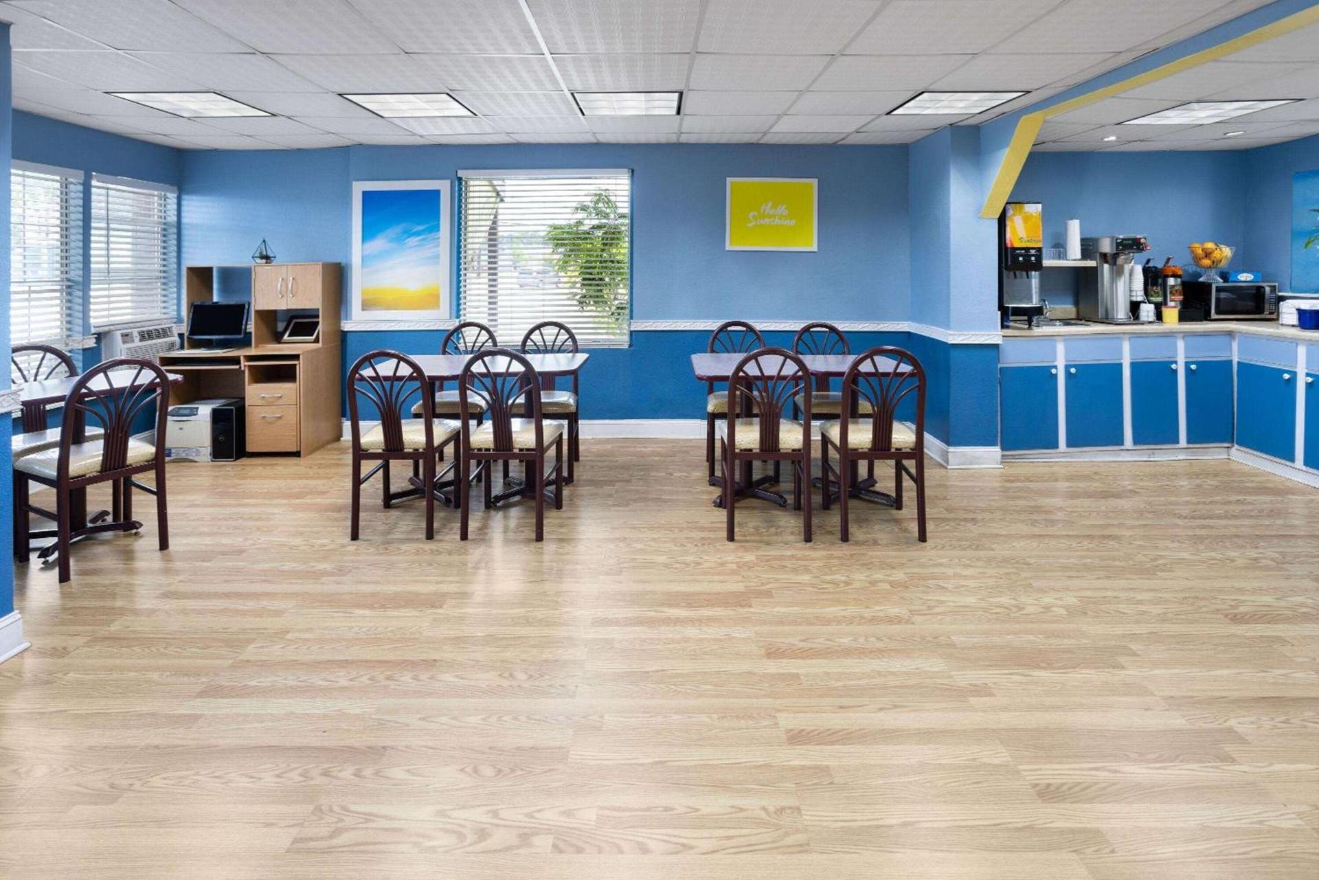 Quality Inn Waycross photo 23
