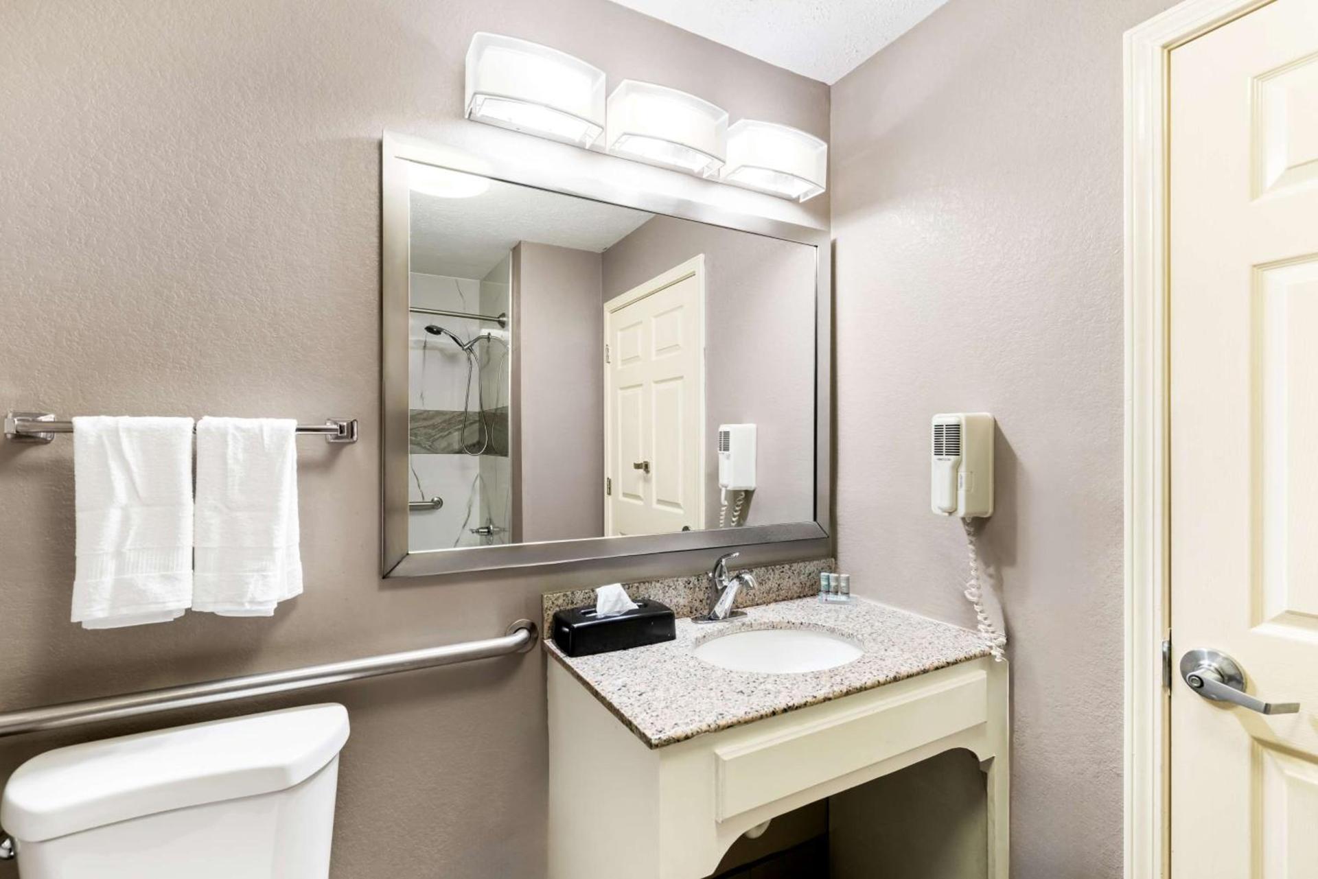 Best Western Gateway Inn photo 26