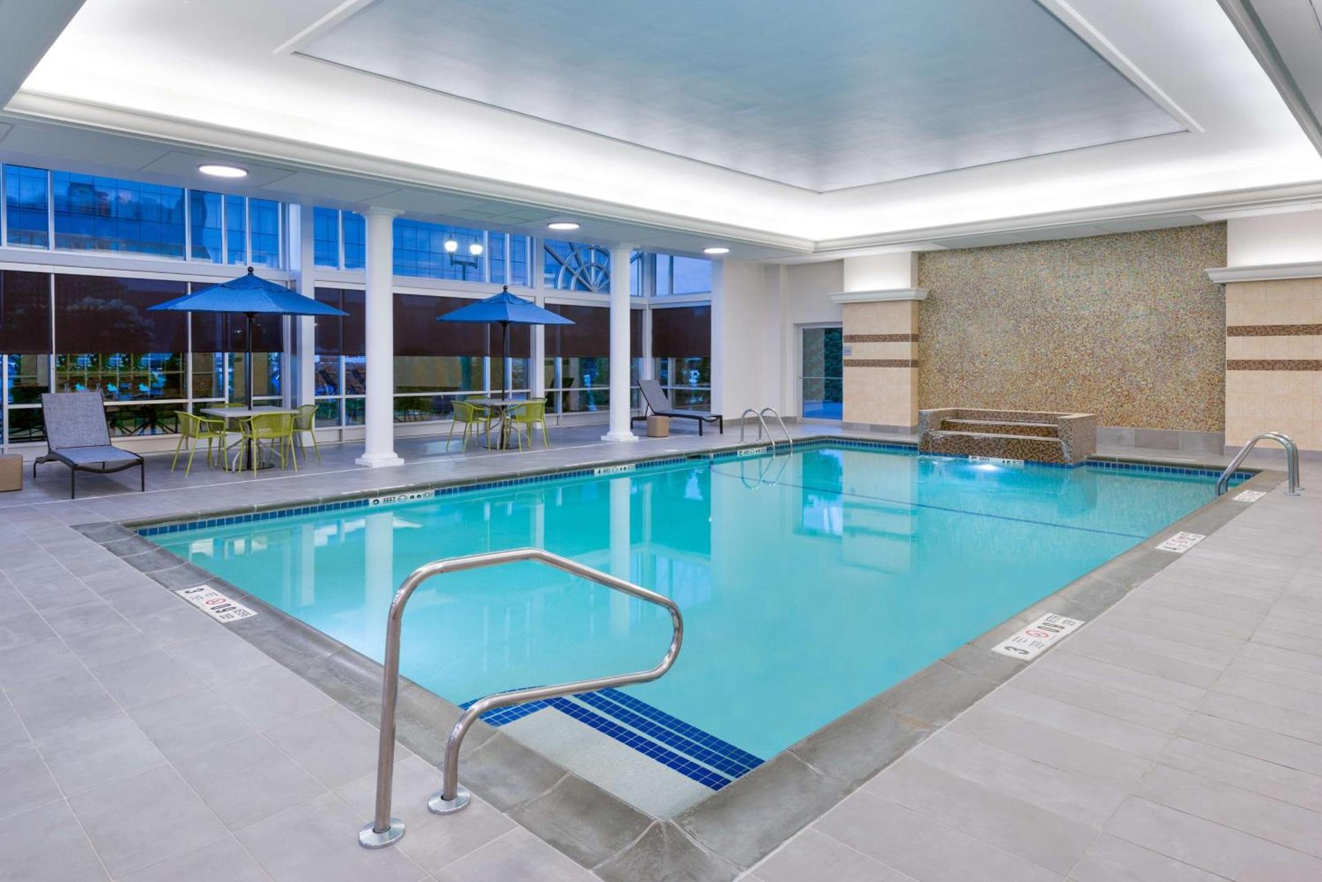 Hampton Inn & Suites Buffalo/Downtown photo 7