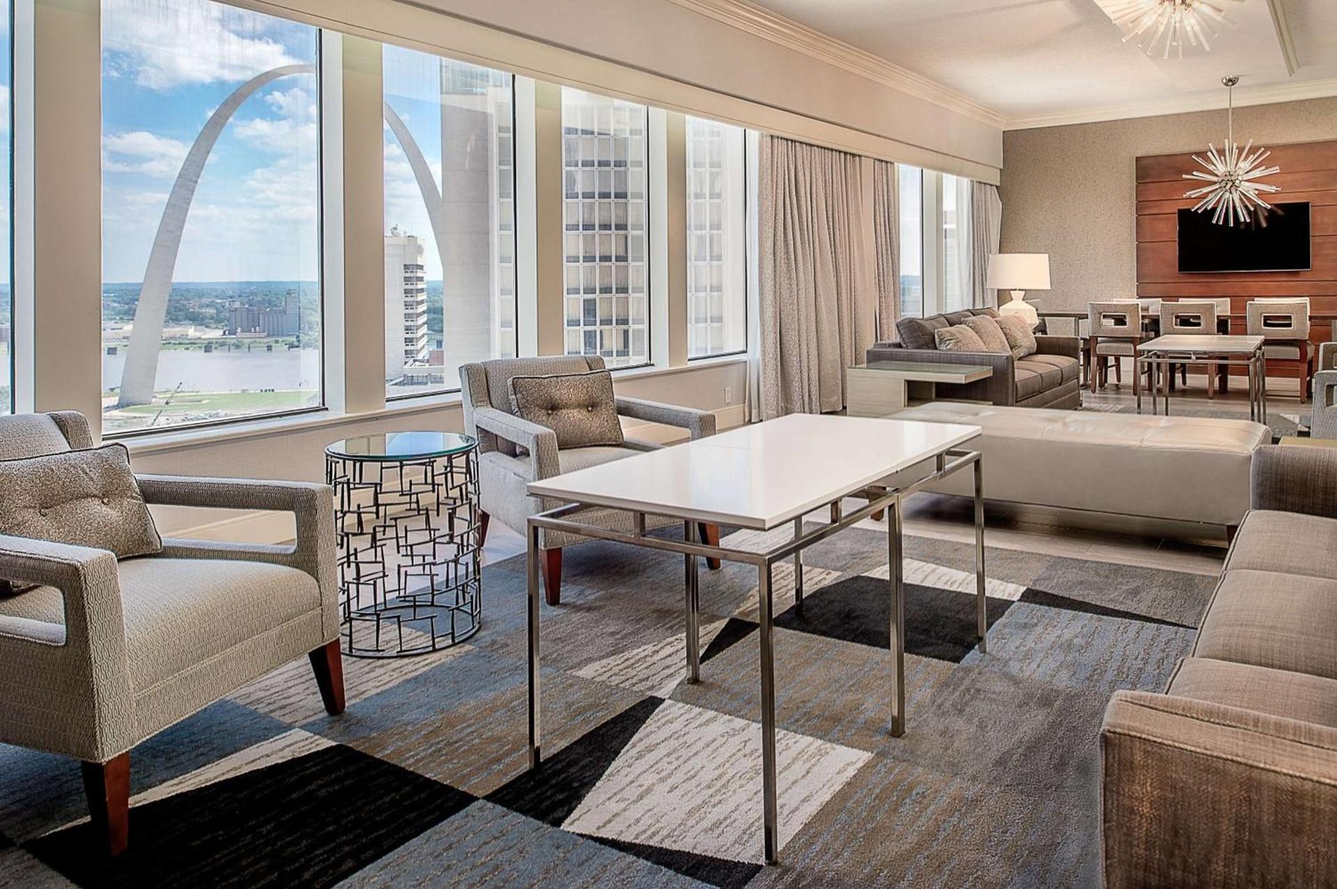Hilton St. Louis at the Ballpark photo 60