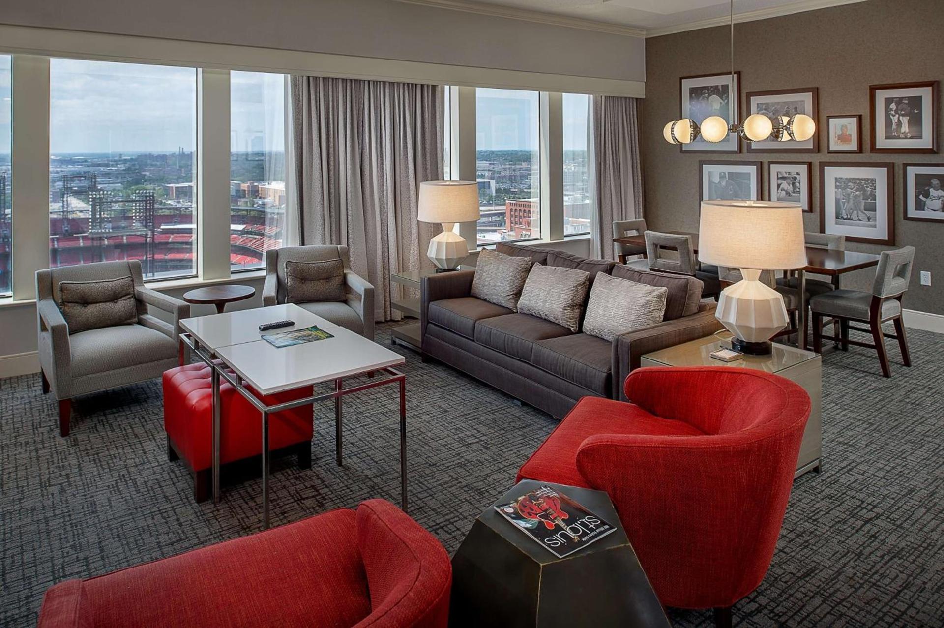 Hilton St. Louis at the Ballpark photo 59