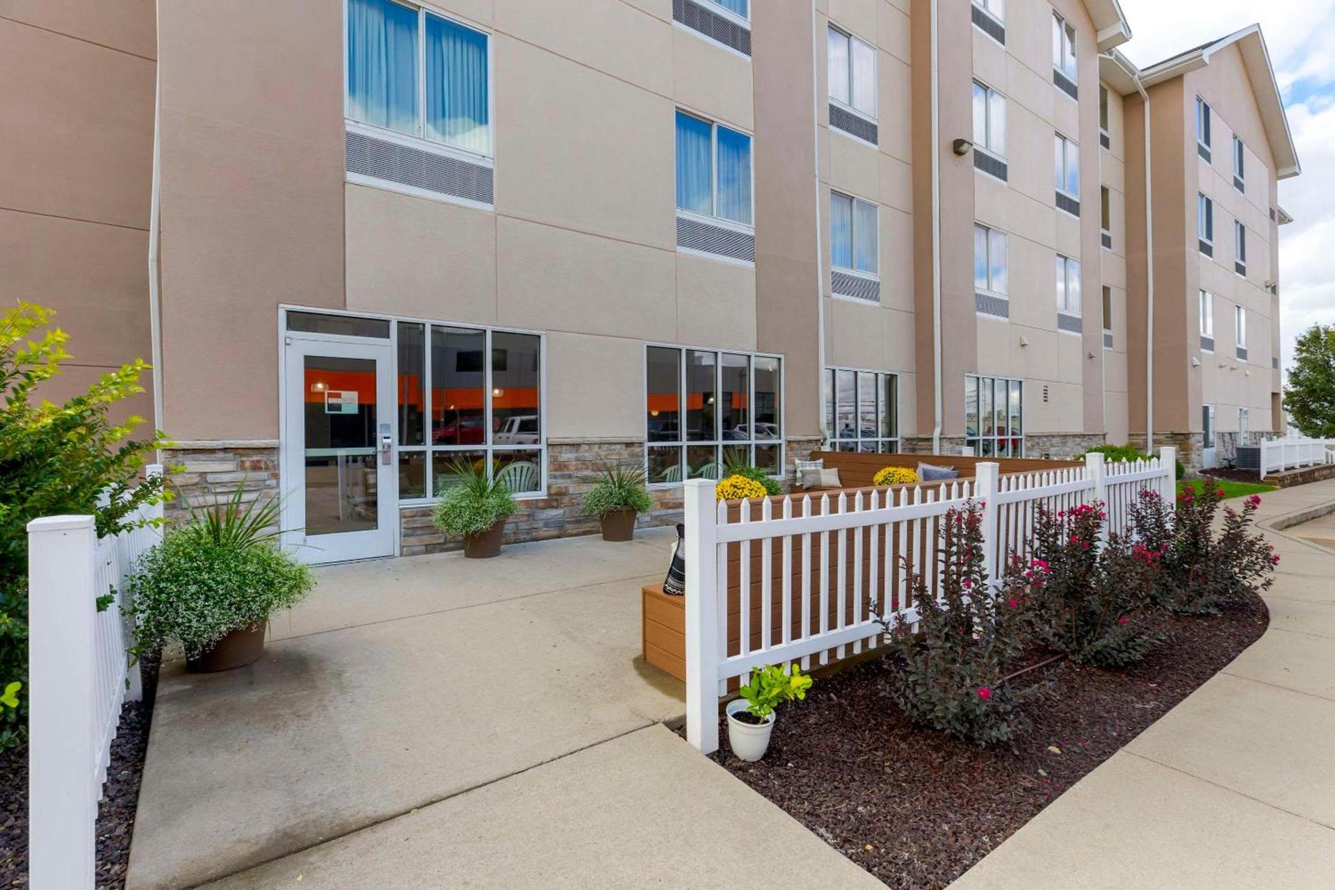 Comfort Inn & Suites Marion I-57 photo 23