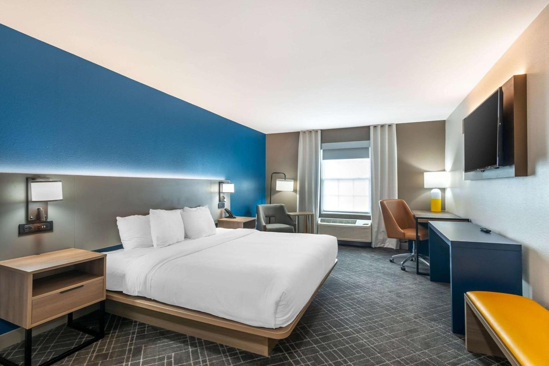 Comfort Inn & Suites Chesterfield - St Louis photo 17