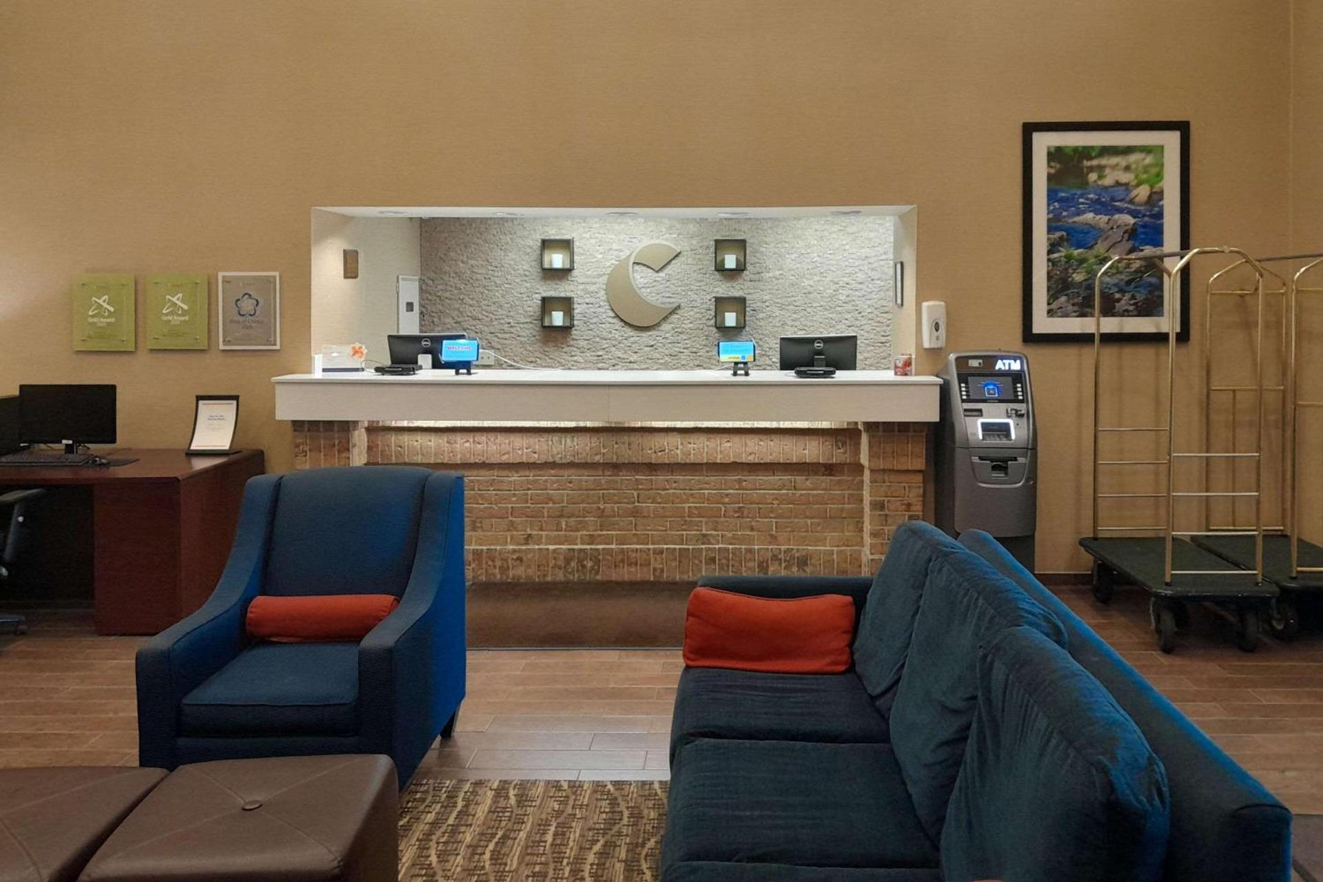 Comfort Inn Duncansville - Altoona photo 2