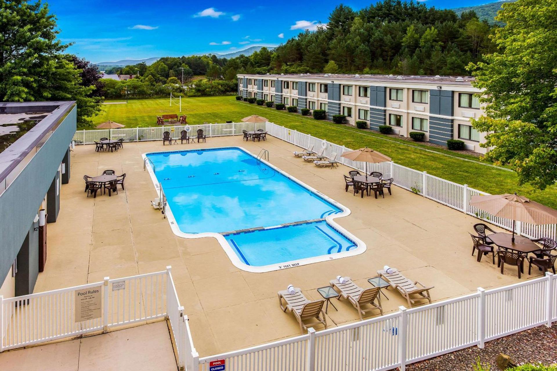 Quality Inn Oneonta Cooperstown Area photo 22