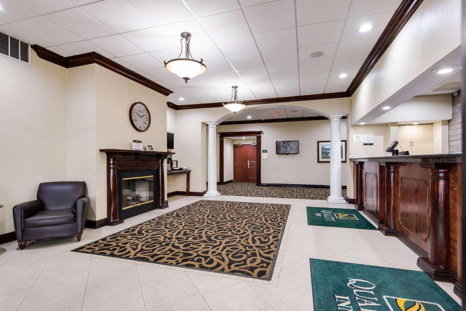 Quality Inn Oneonta Cooperstown Area photo 6
