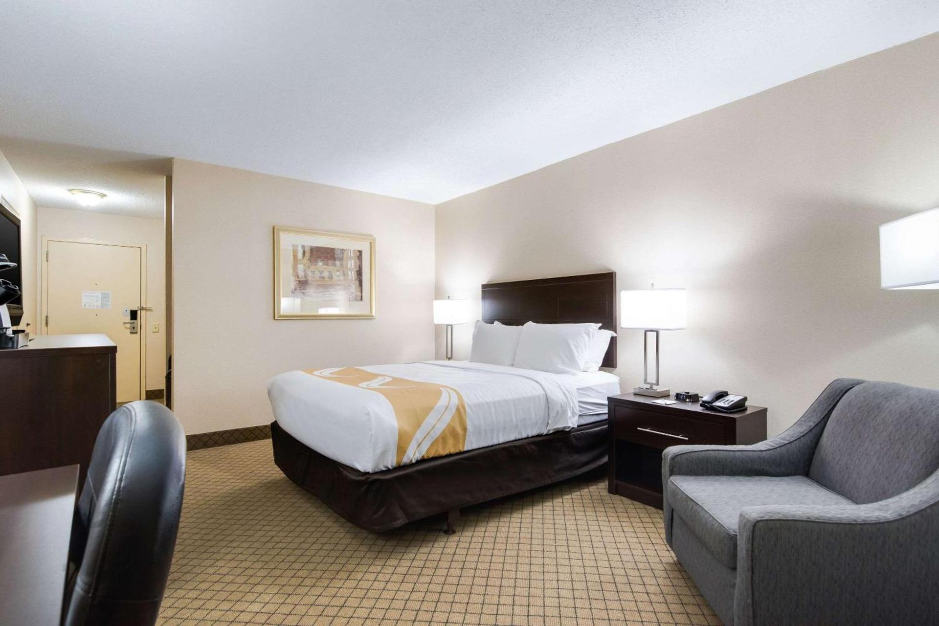 Quality Inn Oneonta Cooperstown Area photo 15