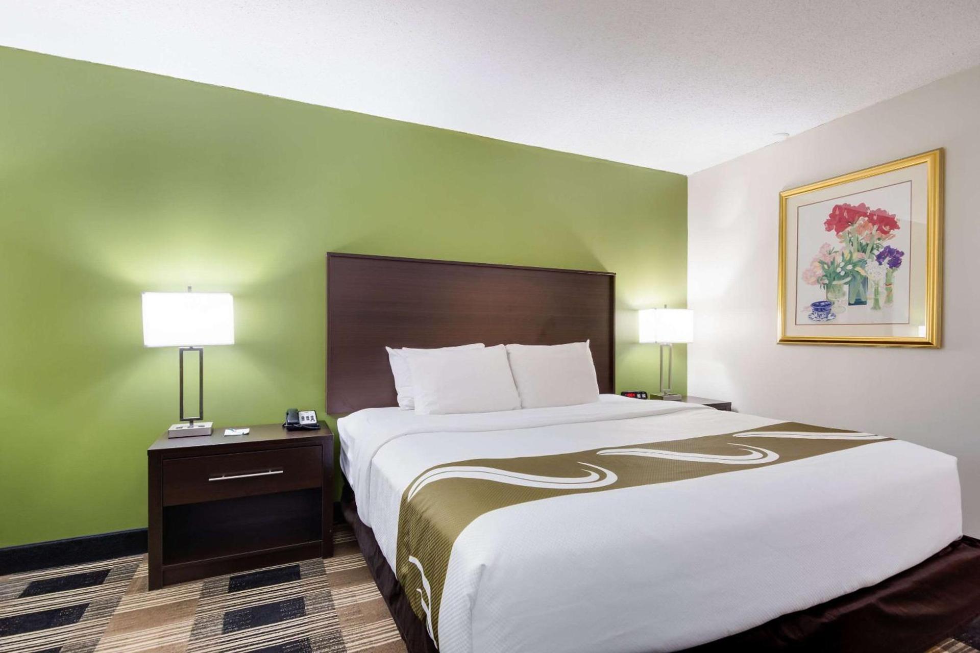 Quality Inn Oneonta Cooperstown Area photo 20