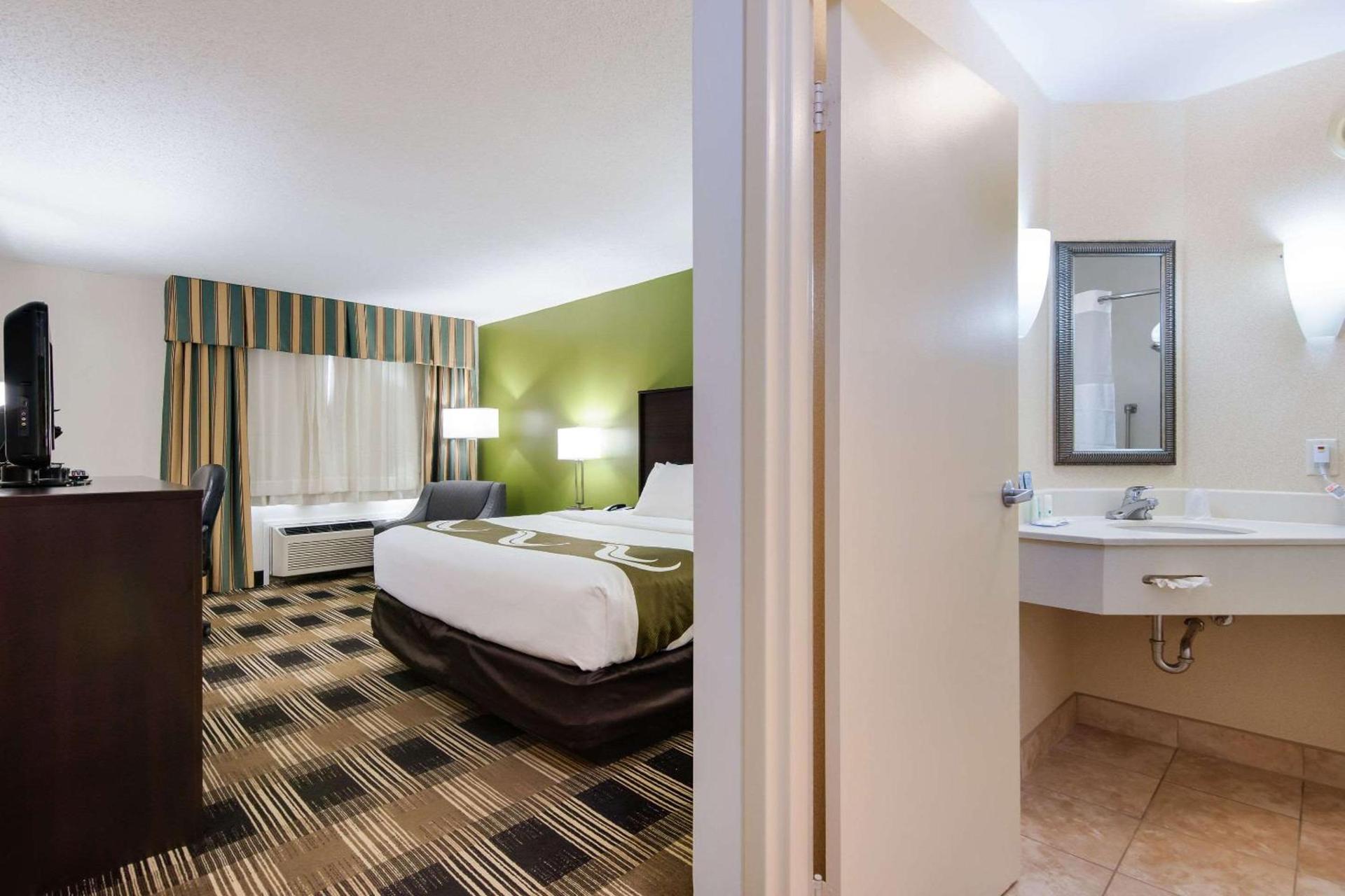 Quality Inn Oneonta Cooperstown Area photo 21