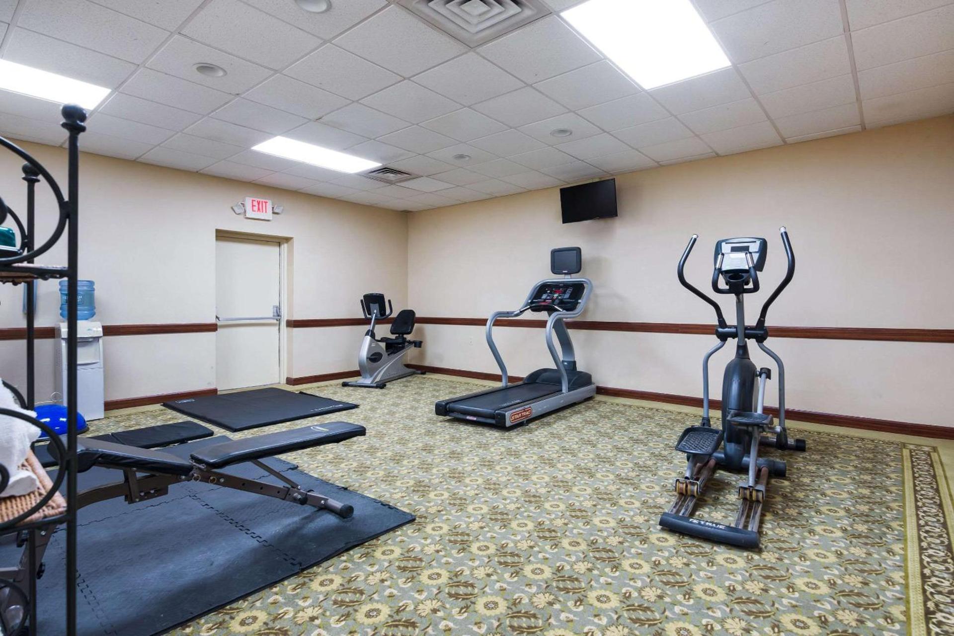 Quality Inn Oneonta Cooperstown Area photo 23