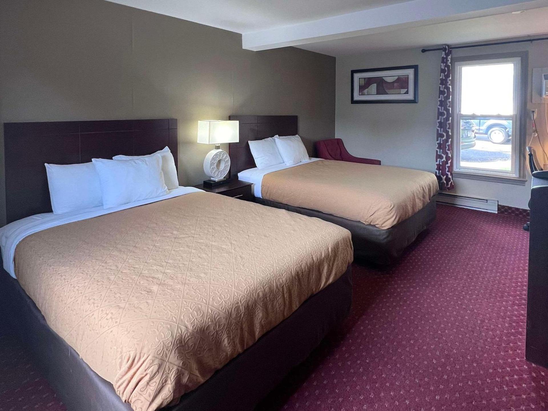 Rodeway Inn & Suites Hershey Chocolate Avenue photo 11