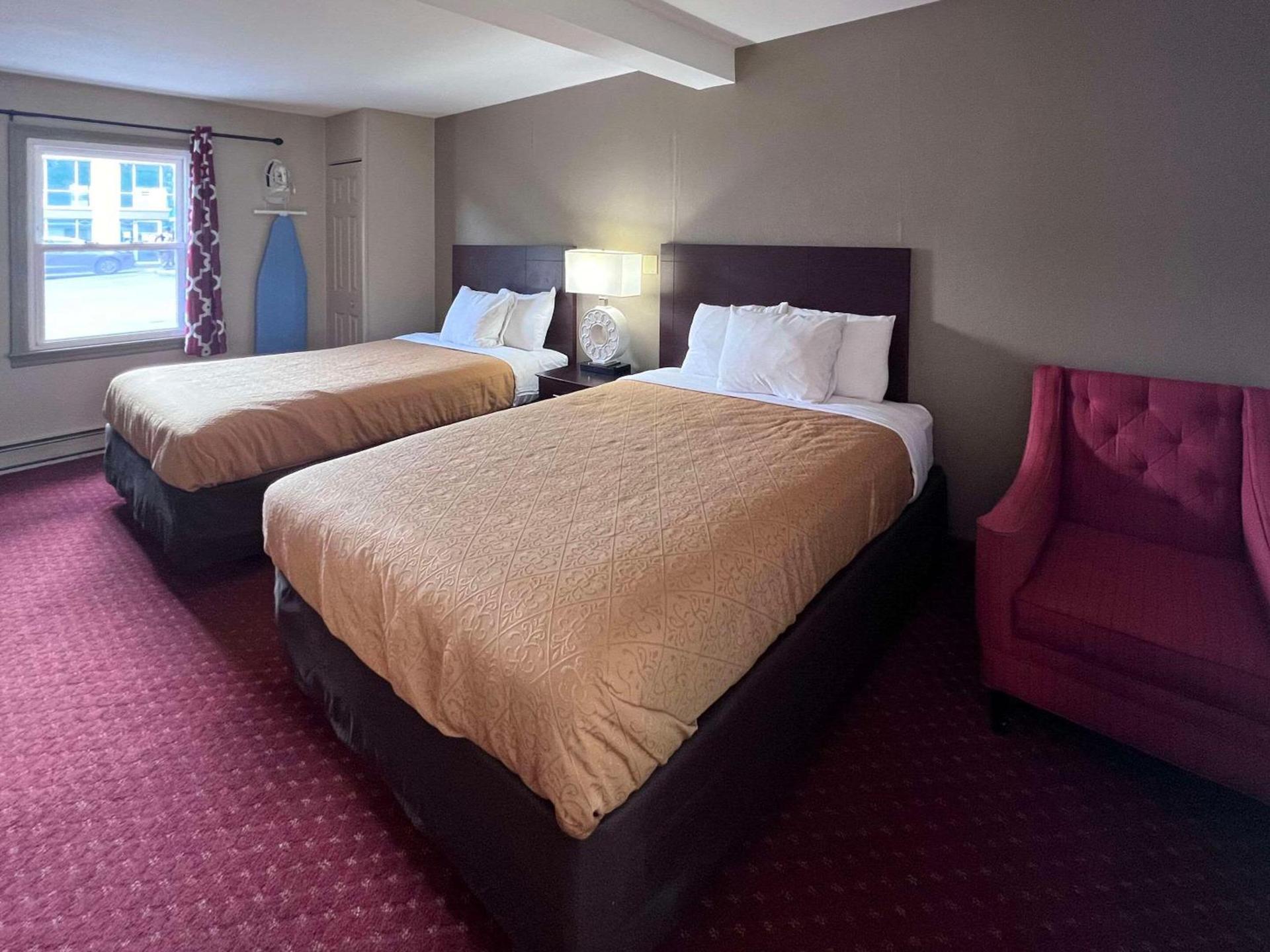 Rodeway Inn & Suites Hershey Chocolate Avenue photo 13
