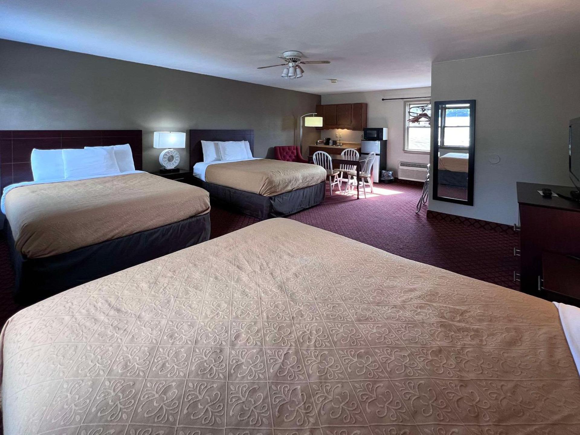 Rodeway Inn & Suites Hershey Chocolate Avenue photo 19