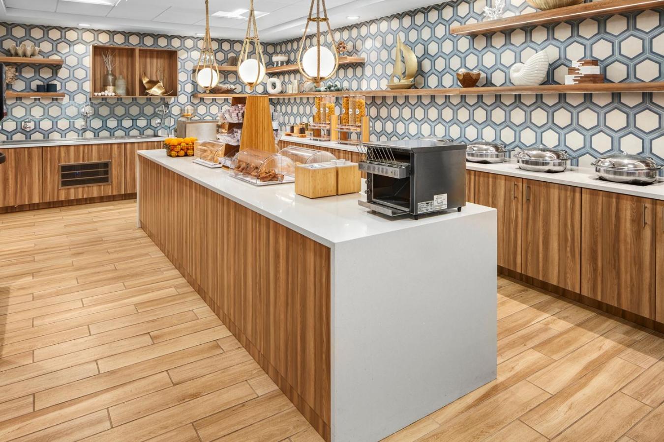 SpringHill Suites by Marriott Virginia Beach Oceanfront photo 9