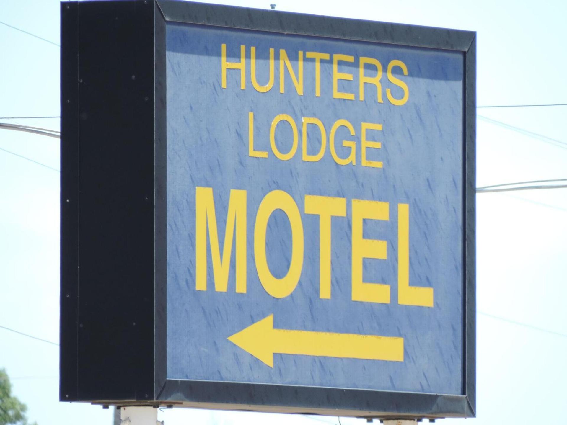 Hunters Lodge Motel photo 43