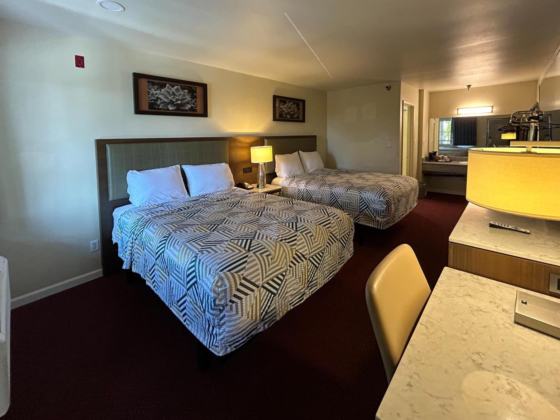Studio 6 Suites Santa Ana, CA photo 6