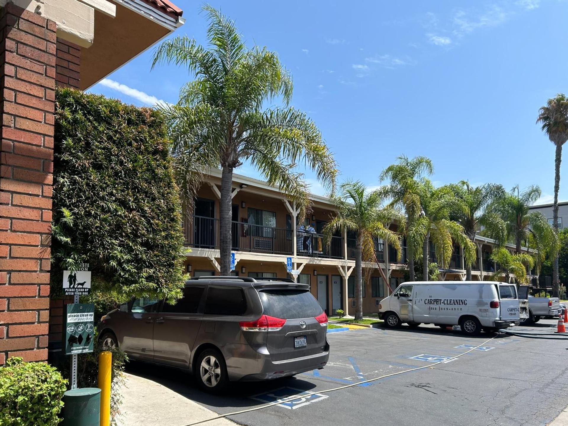 Studio 6 Suites Santa Ana, CA photo 16