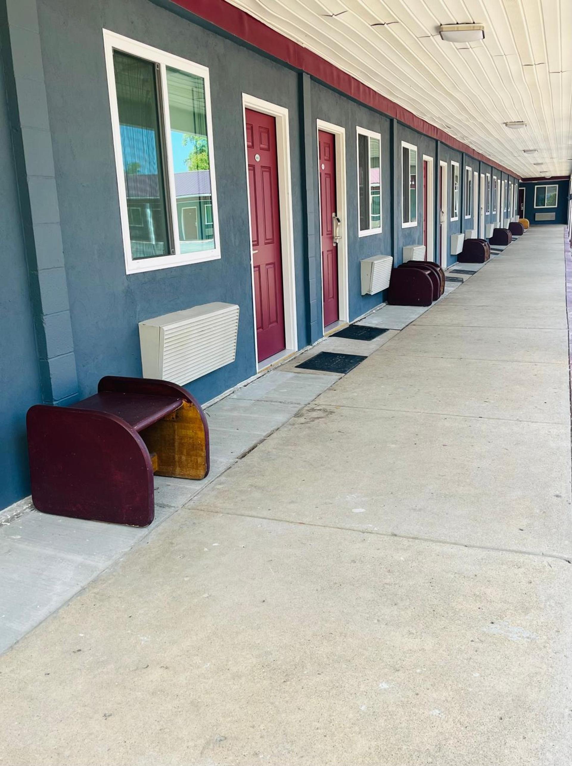 Highlander Motel photo 3