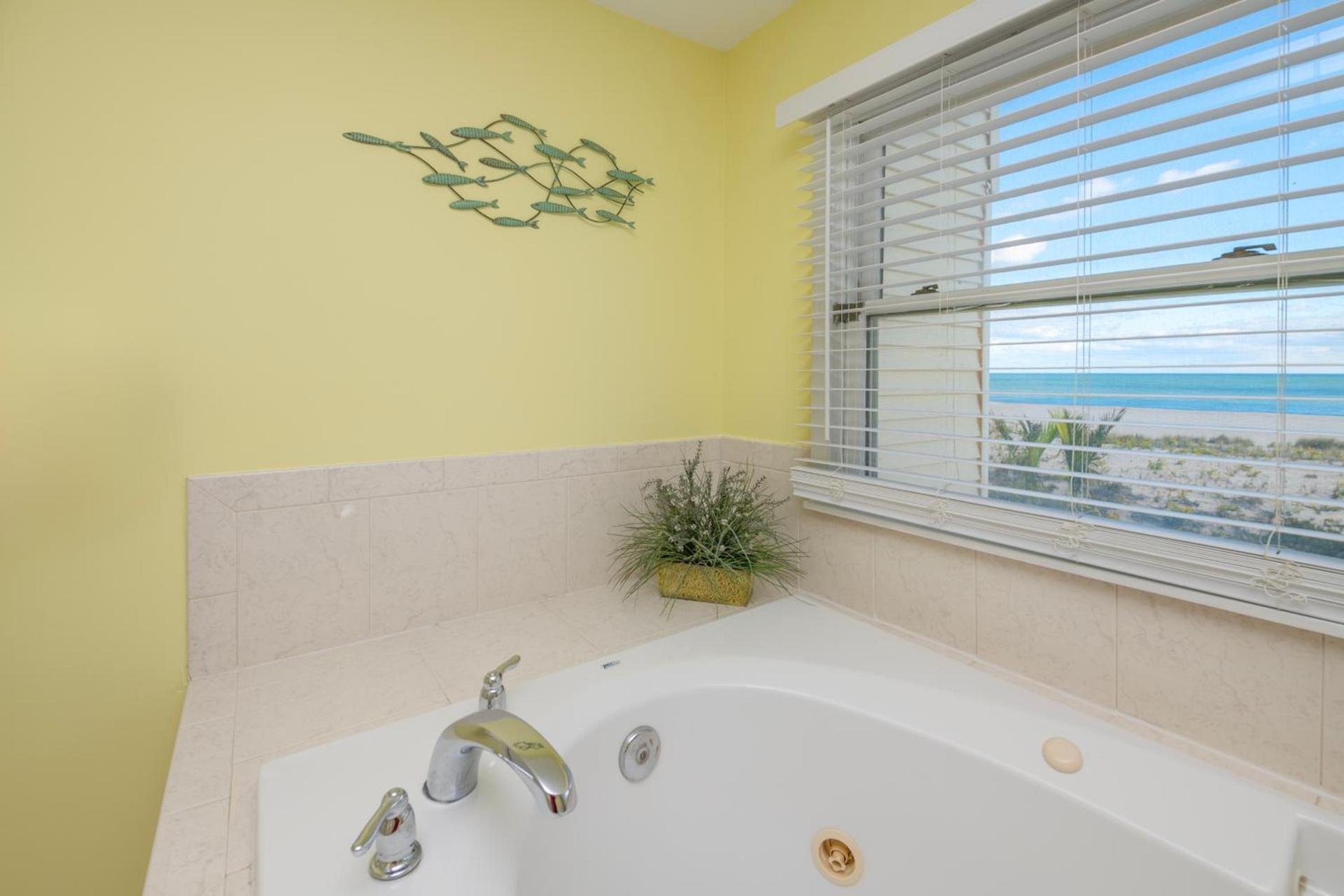Drifting Sands Oceanfront Hotel photo 31