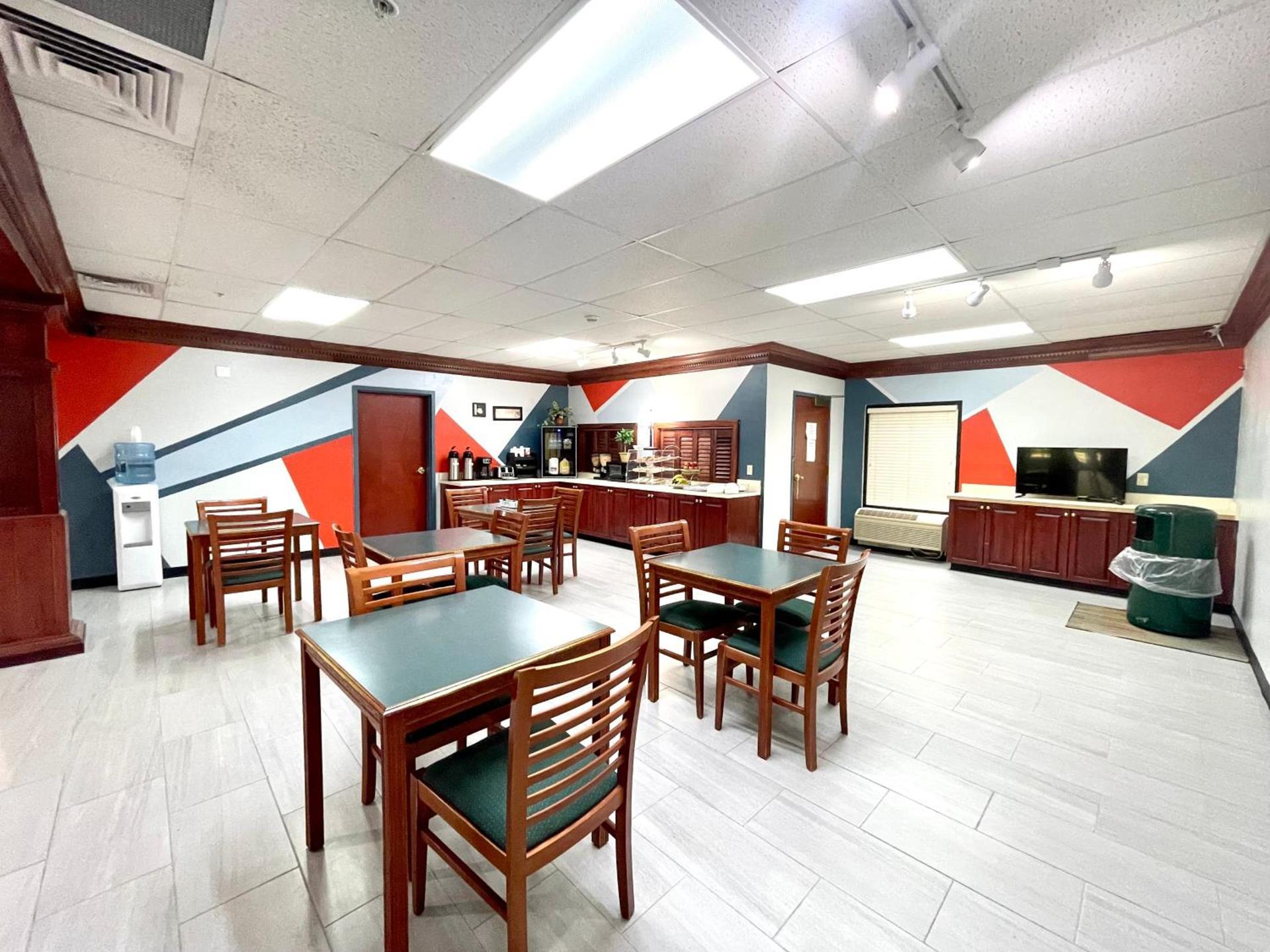 Grand Vista Hotel & Suites photo 16
