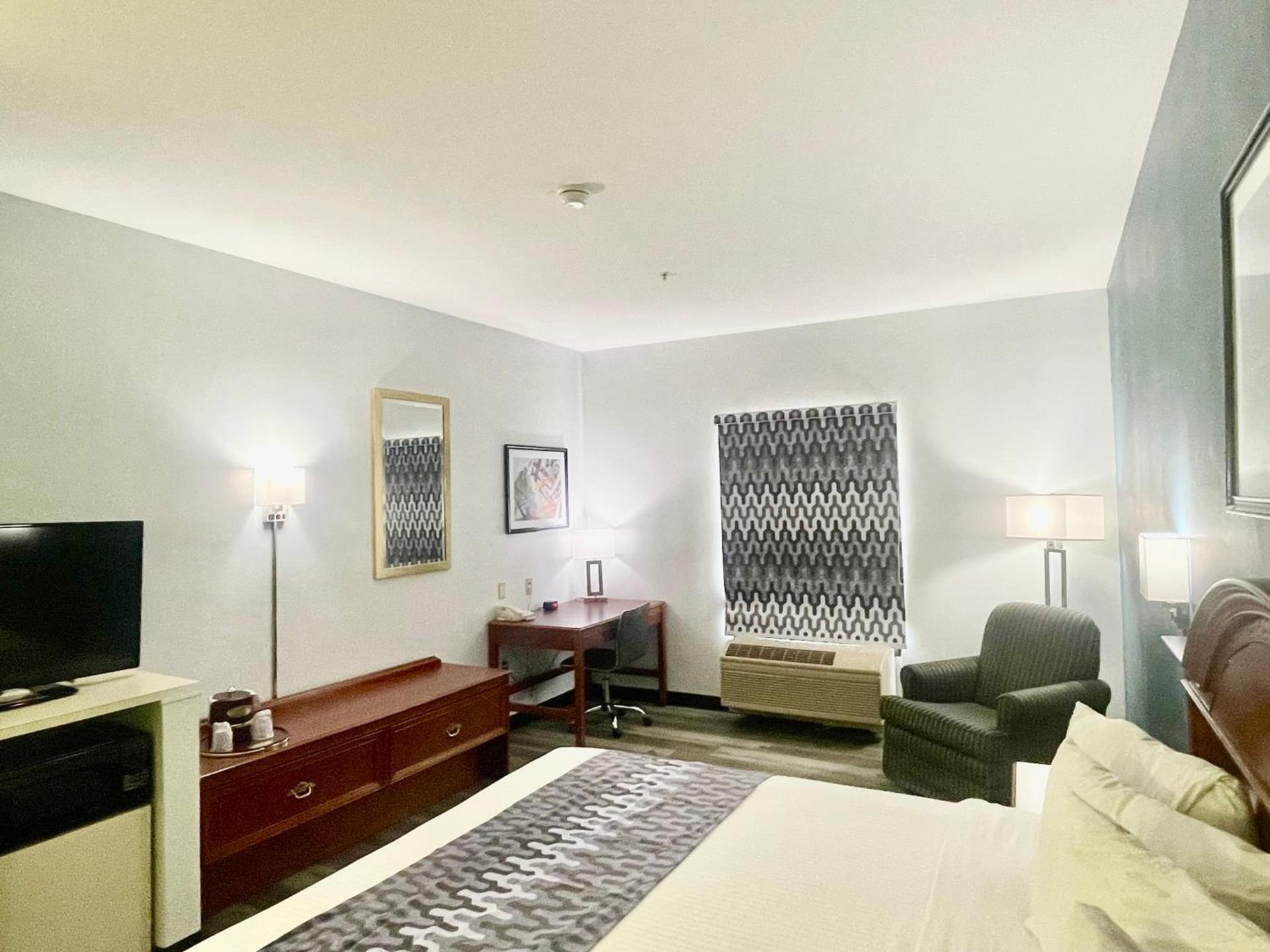 Grand Vista Hotel & Suites photo 29