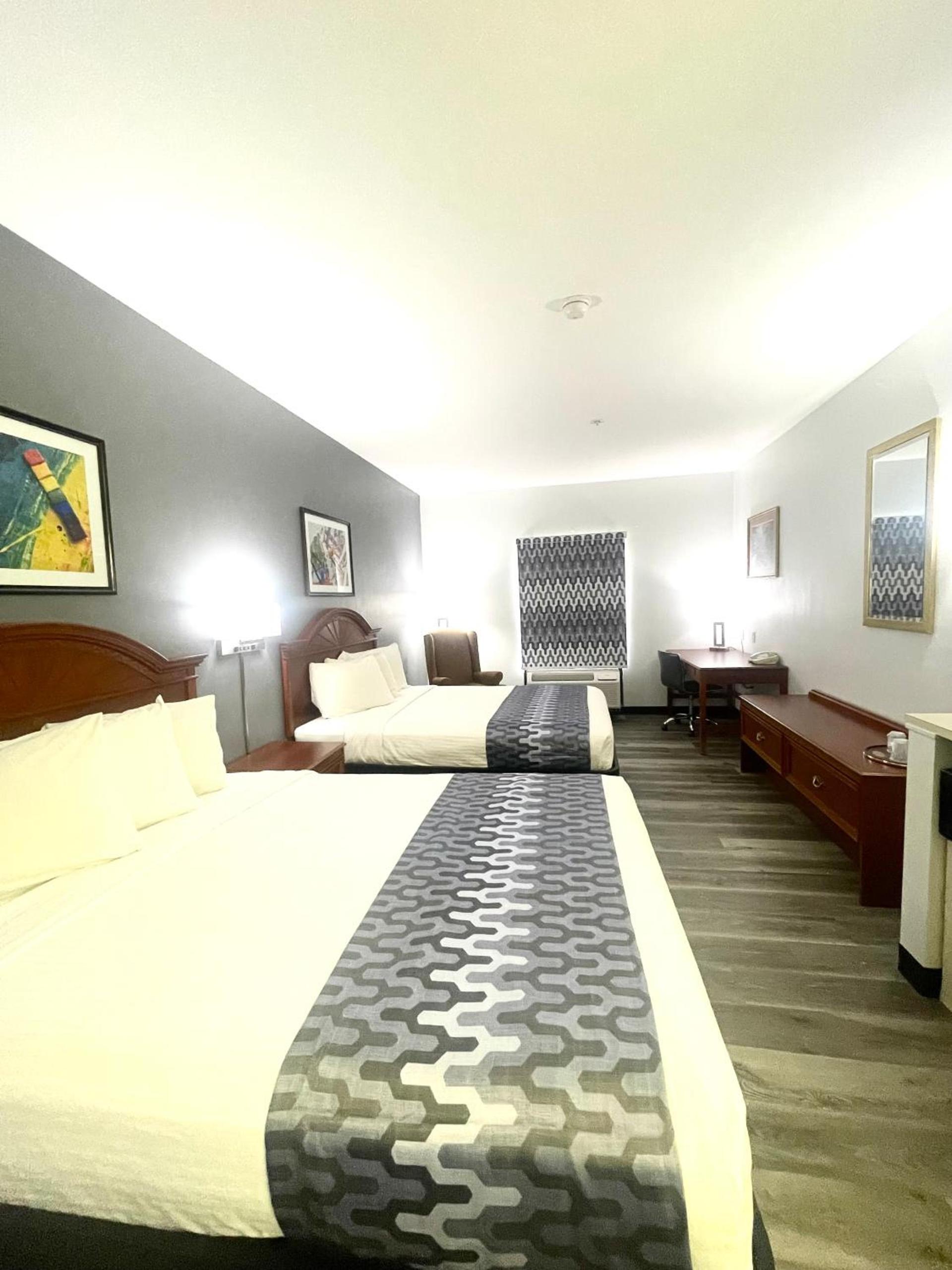 Grand Vista Hotel & Suites photo 28