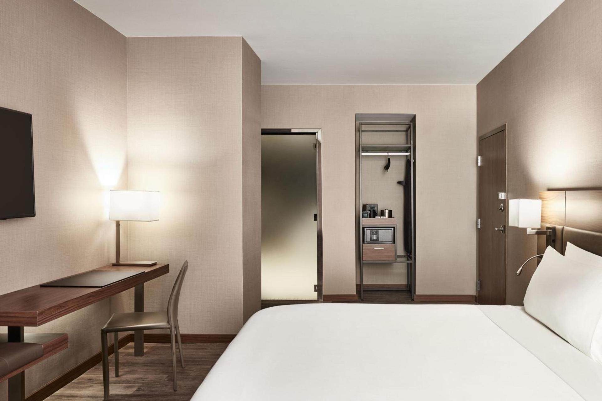 AC Hotel by Marriott New Orleans French Quarter photo 25