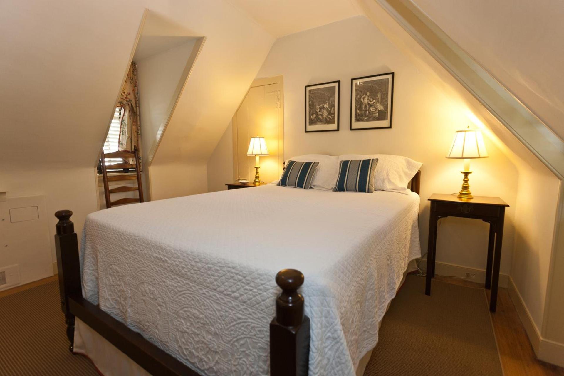 Colonial Houses, an official Colonial Williamsburg Hotel photo 88