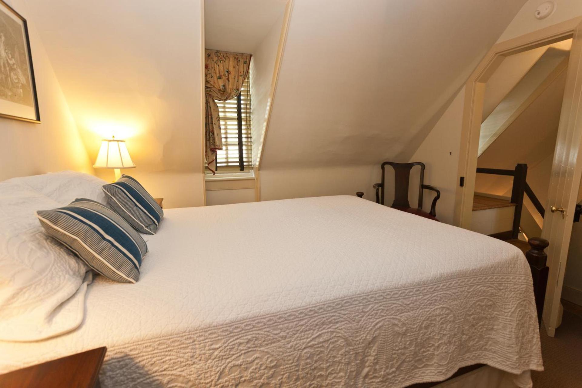 Colonial Houses, an official Colonial Williamsburg Hotel photo 85