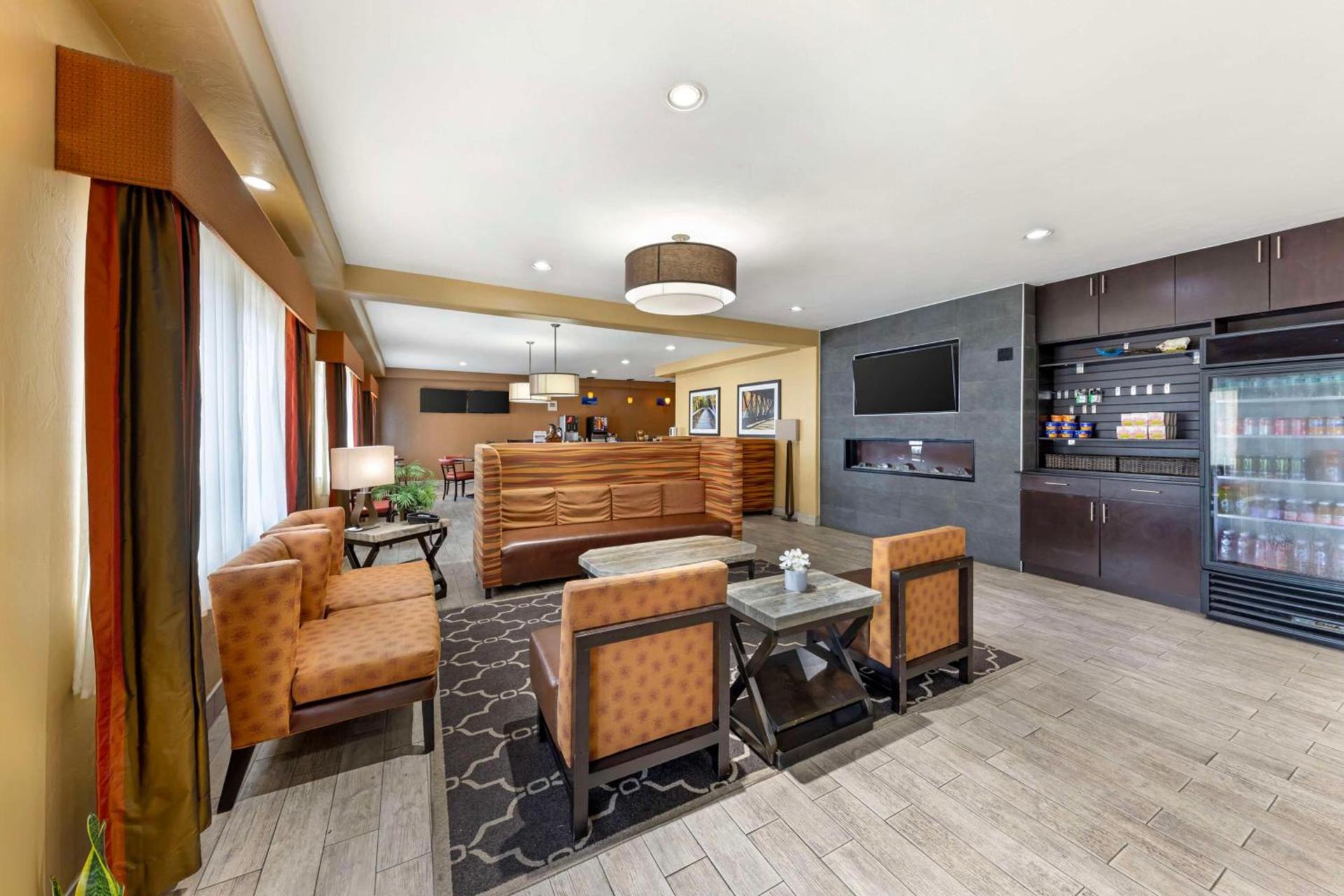 Best Western Greentree Inn & Suites photo 5