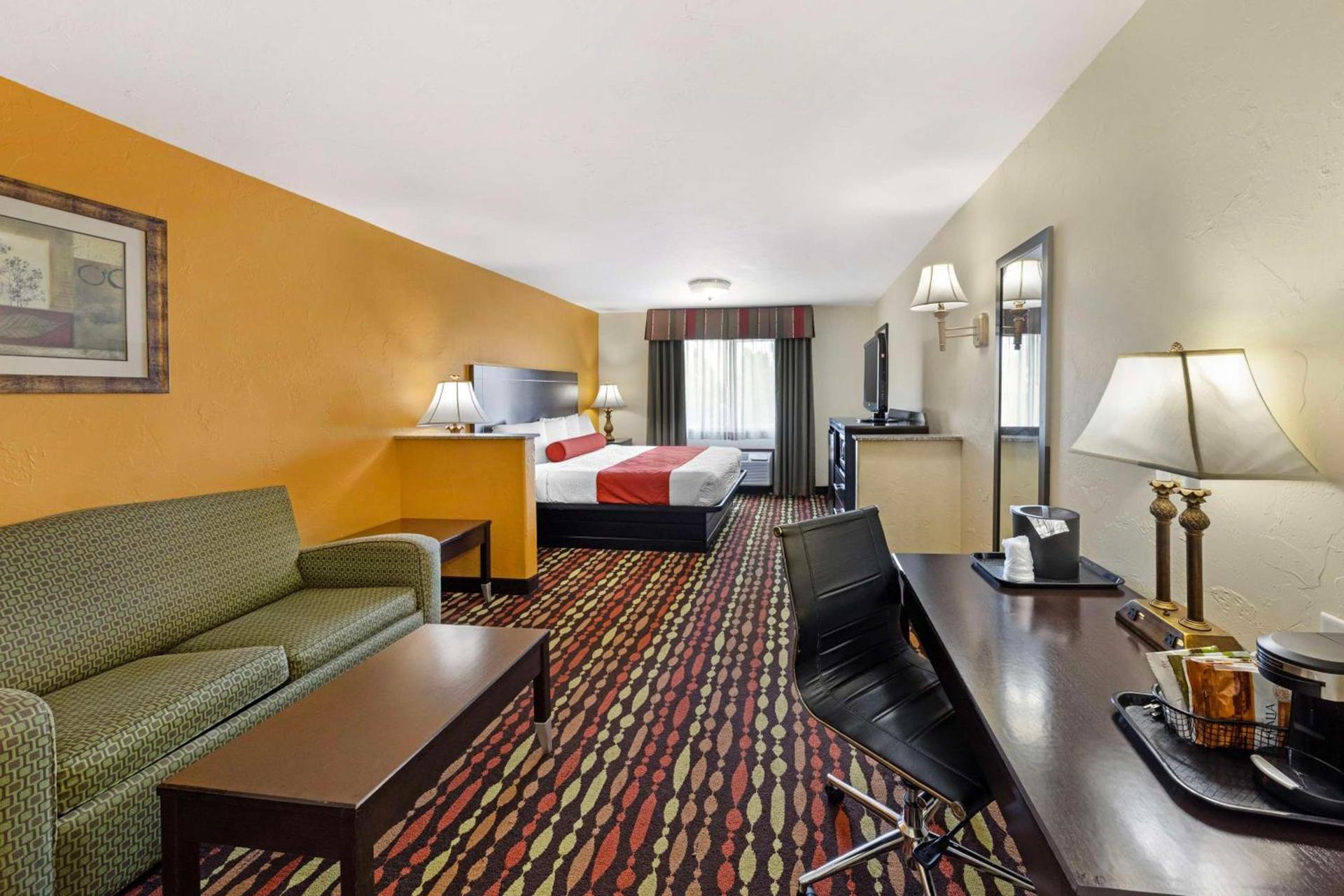 Best Western Greentree Inn & Suites photo 7