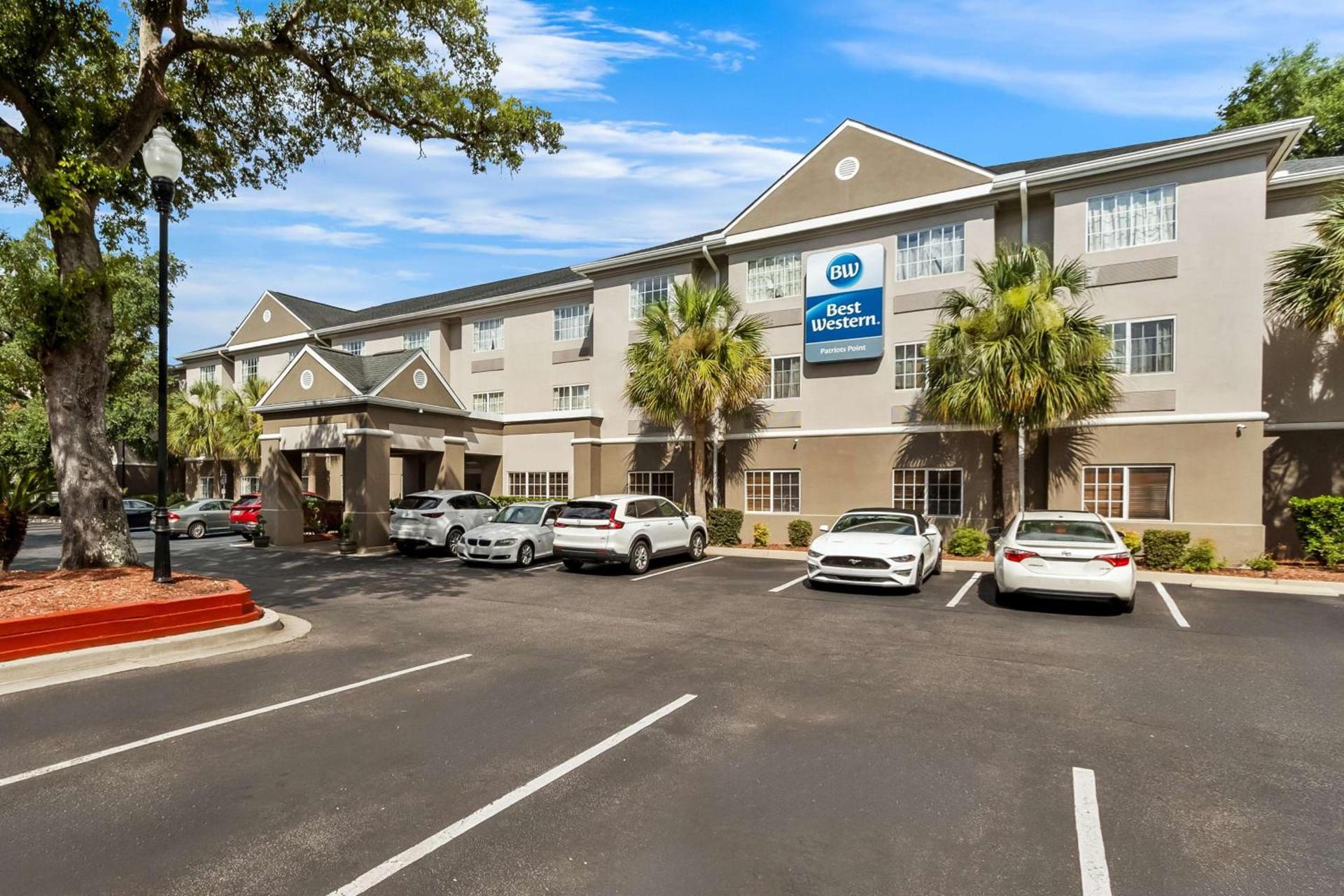 Best Western Patriots Point photo 9