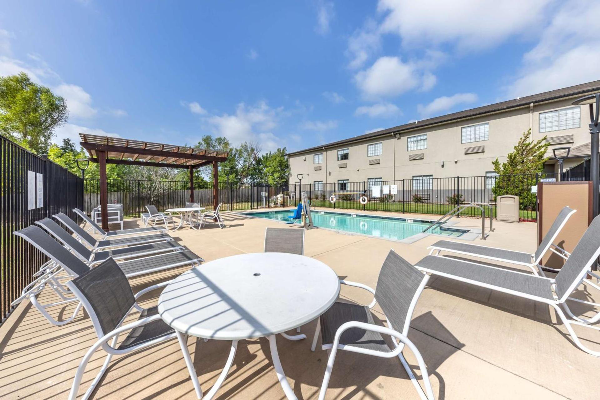Best Western Atoka Inn & Suites photo 18