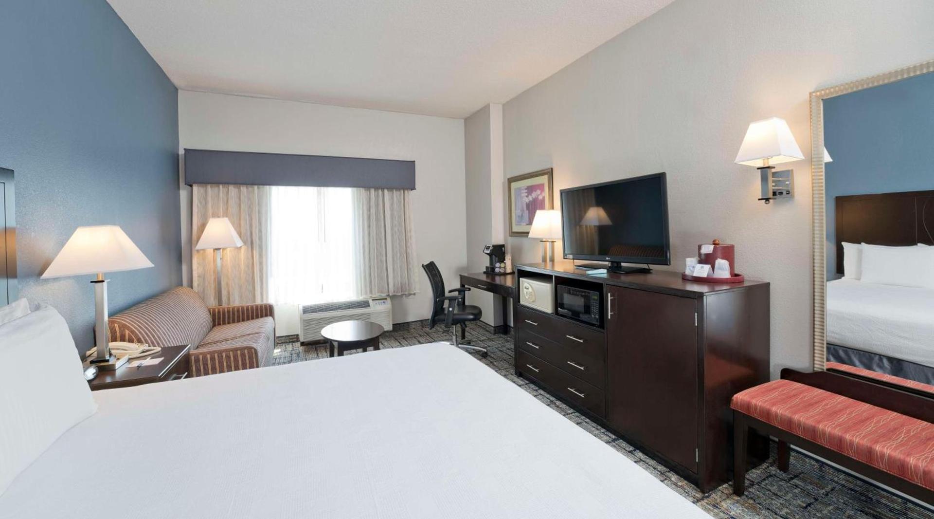 Best Western Plus Hotel & Conference Center photo 9