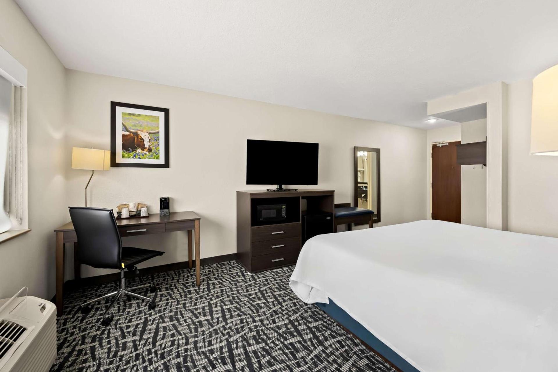 Best Western Bryan College Station photo 13