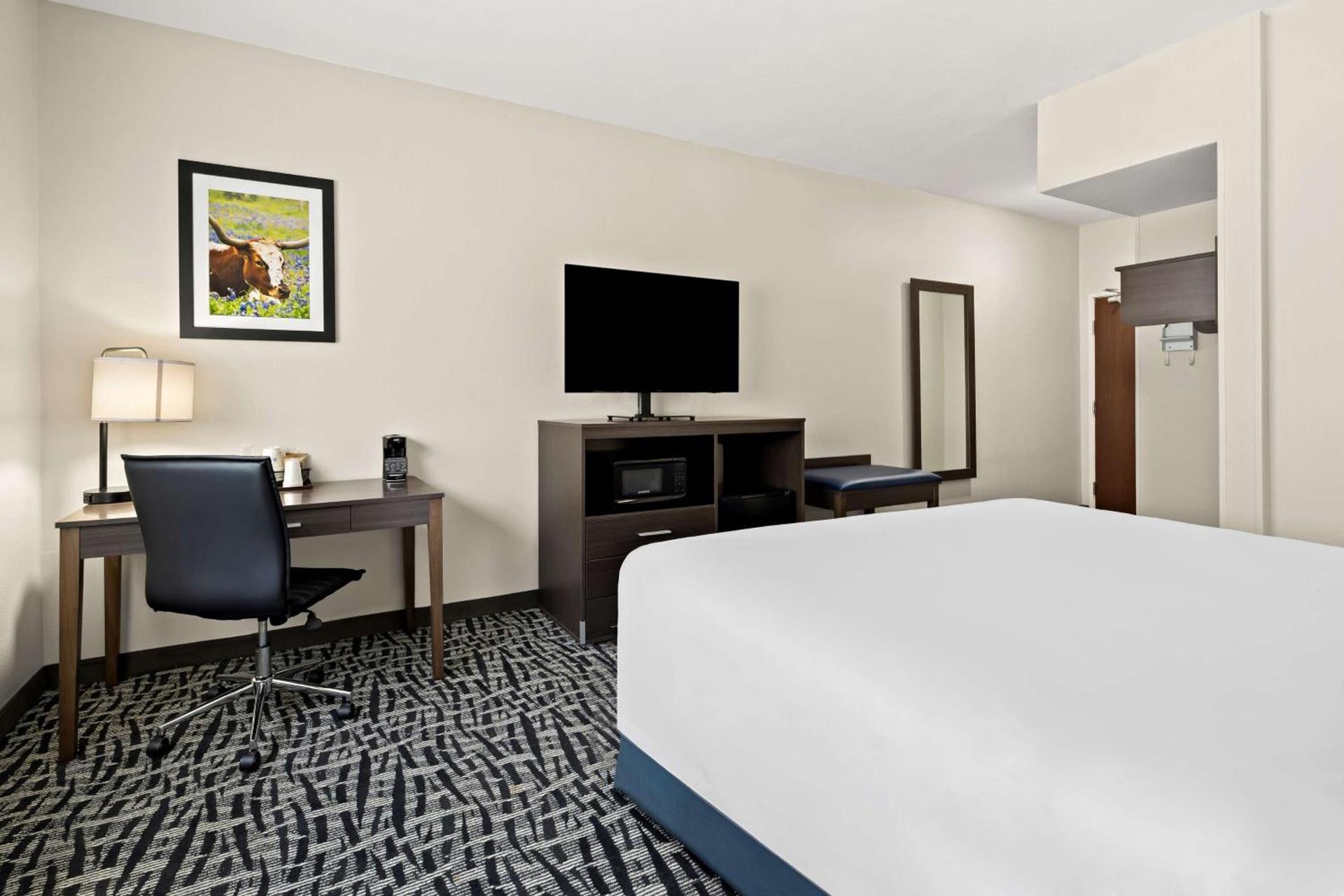 Best Western Bryan College Station photo 25
