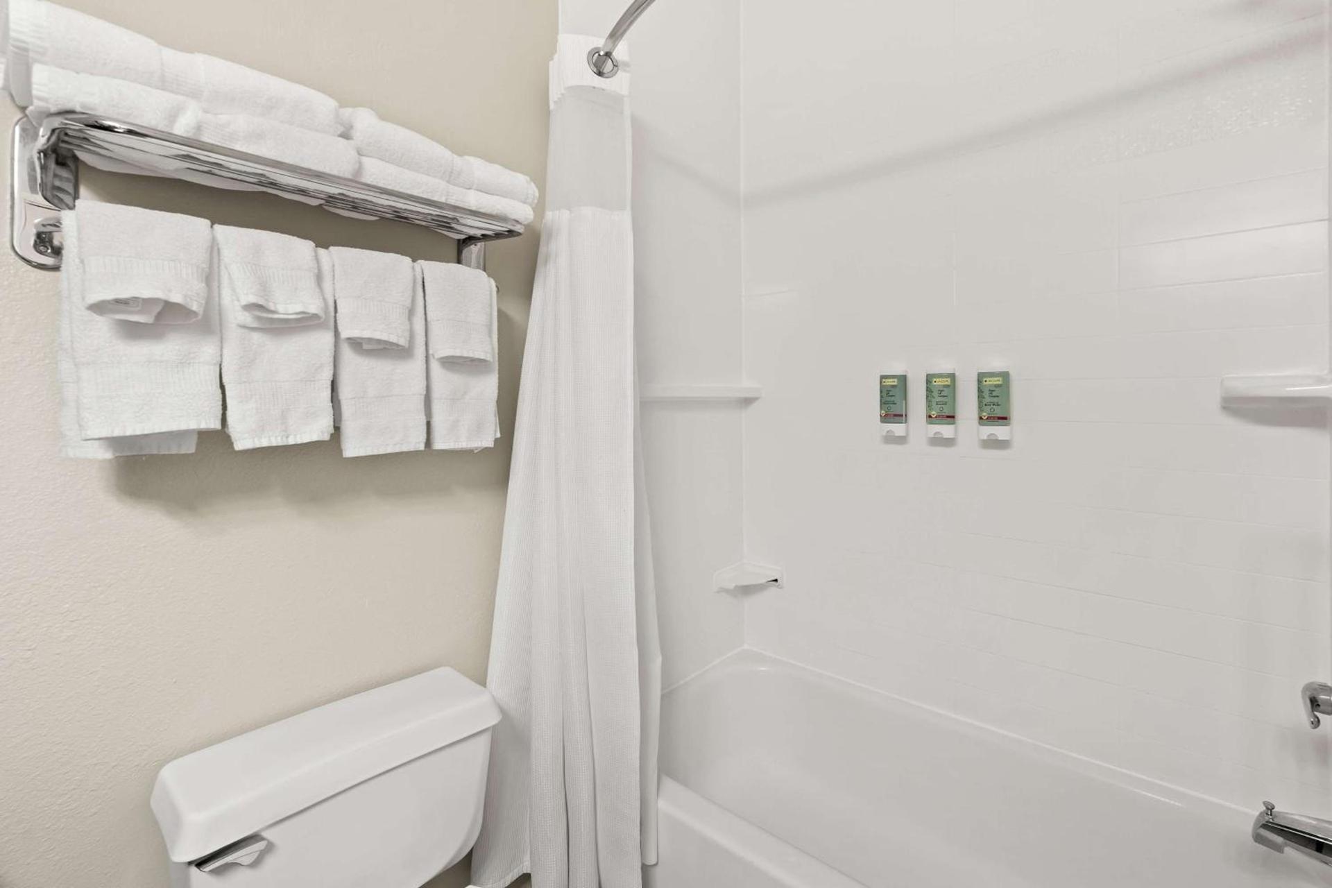 Best Western Bryan College Station photo 27