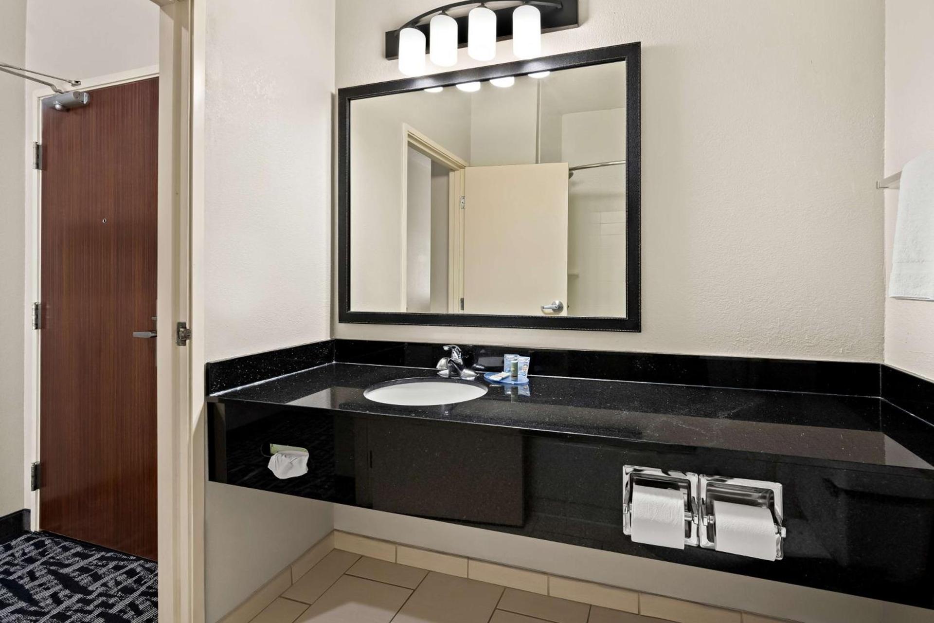 Best Western Bryan College Station photo 26