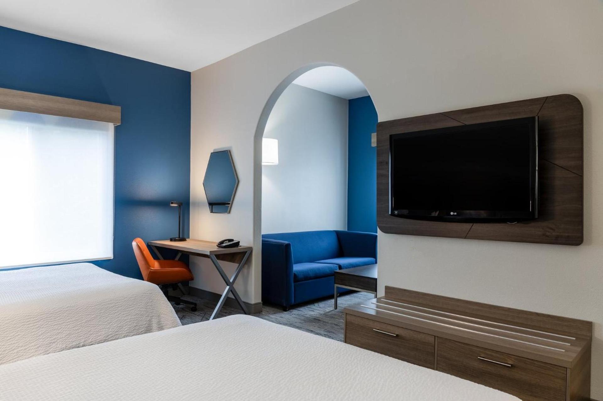 Holiday Inn Express Vancouver North by IHG photo 39