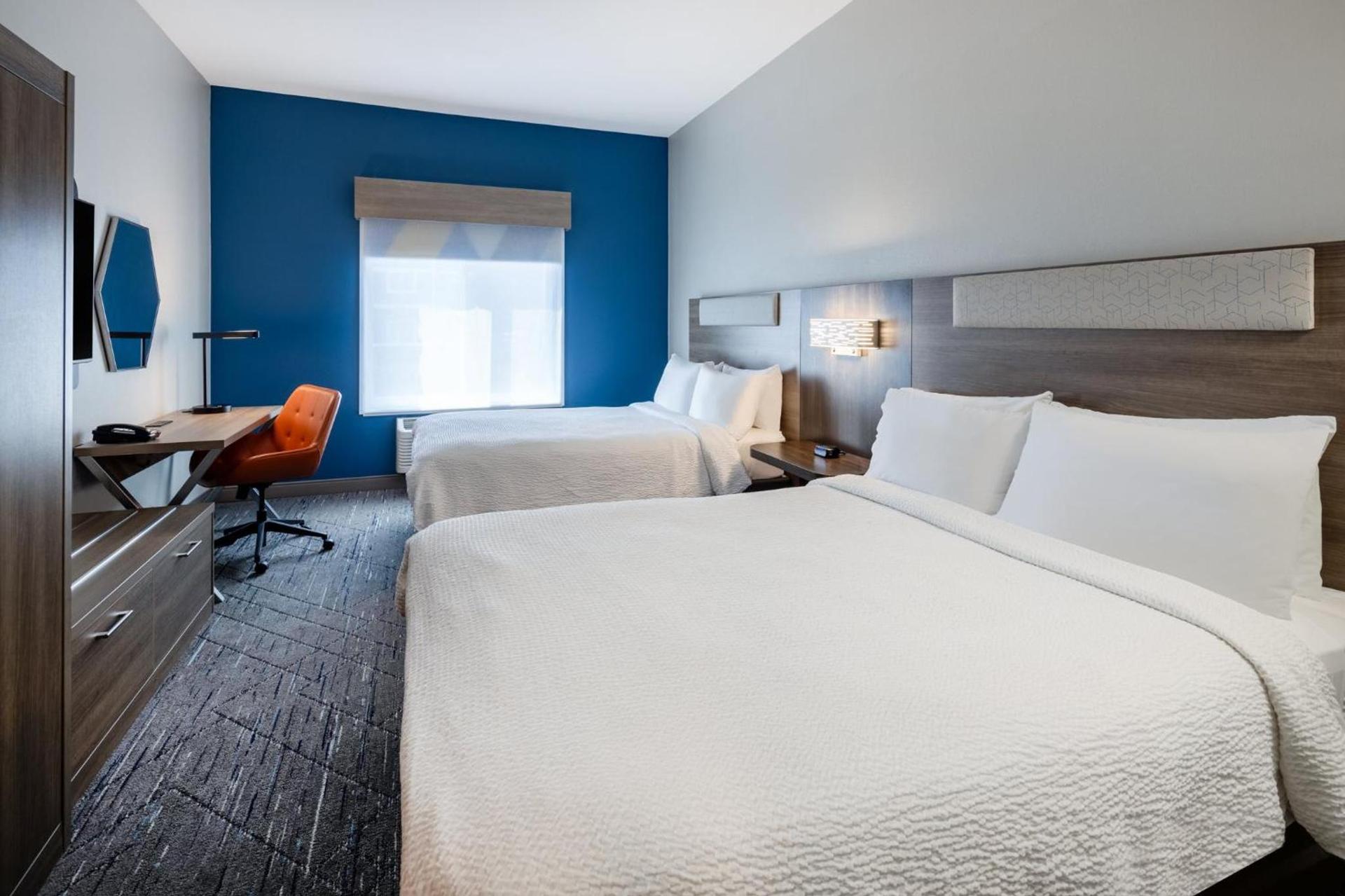 Holiday Inn Express Vancouver North by IHG photo 41