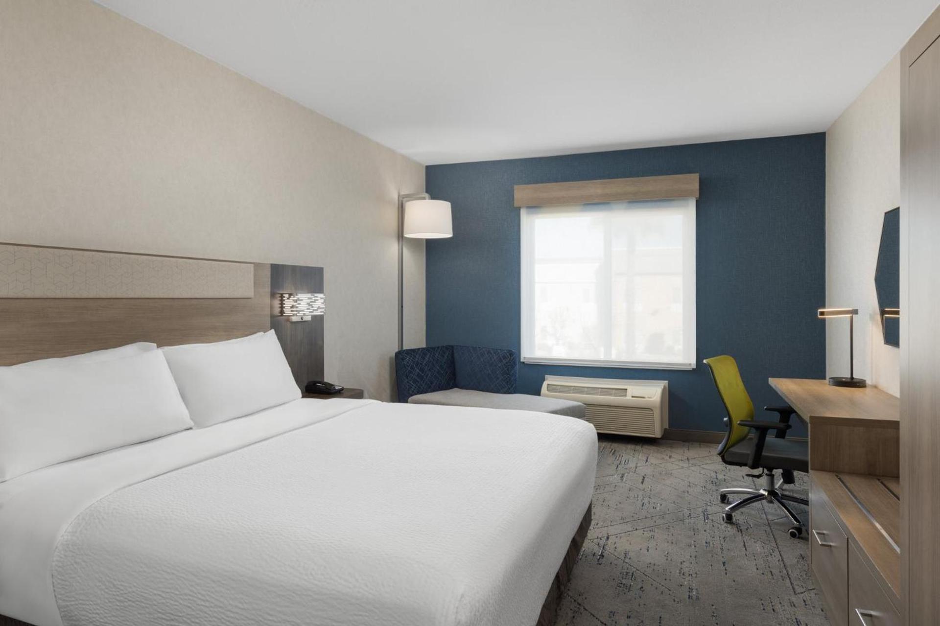 Holiday Inn Express & Suites Sacramento NE Cal Expo by IHG photo 77